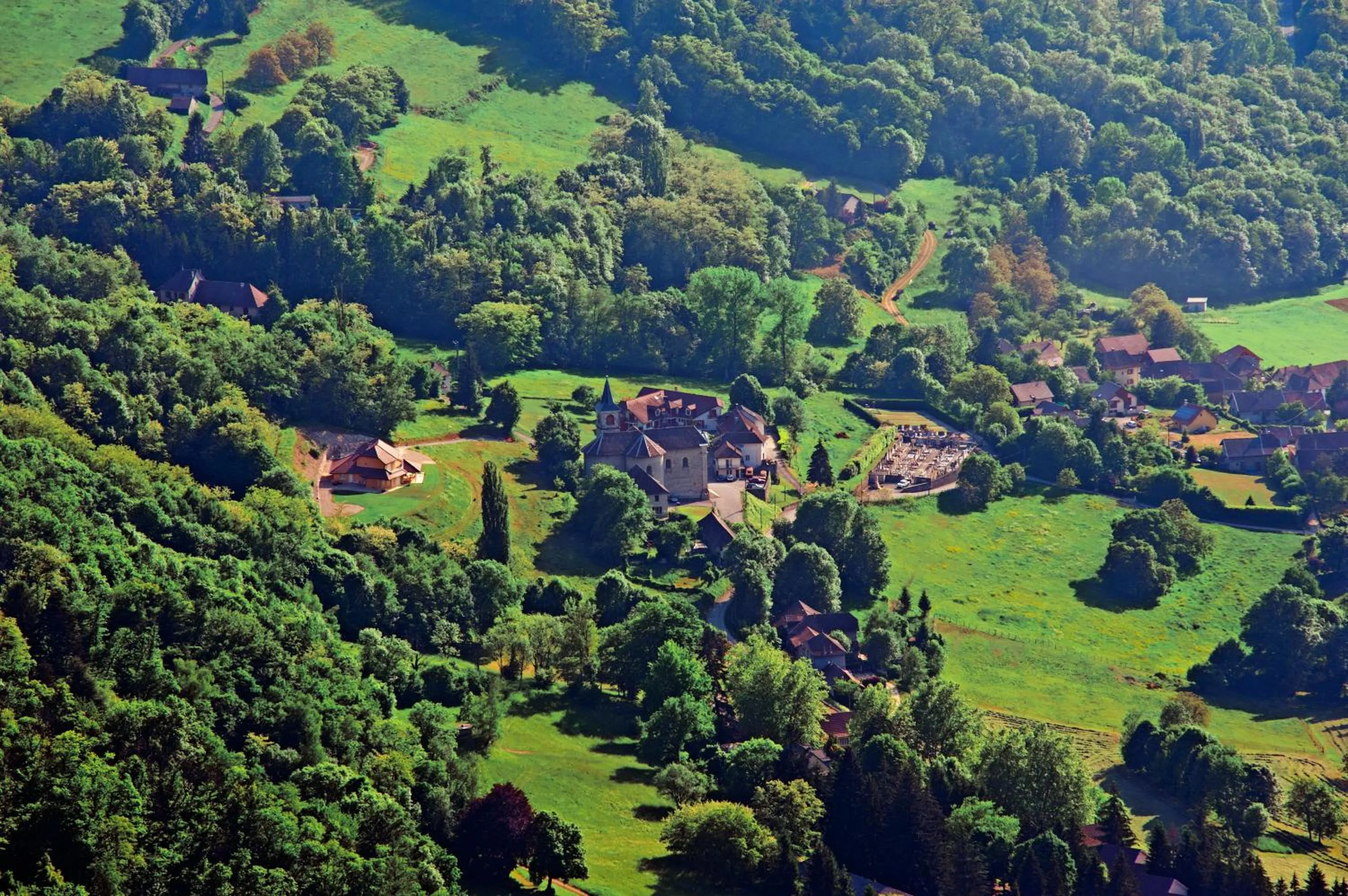 Nearby landmark in Hôtel les Bergeronnettes