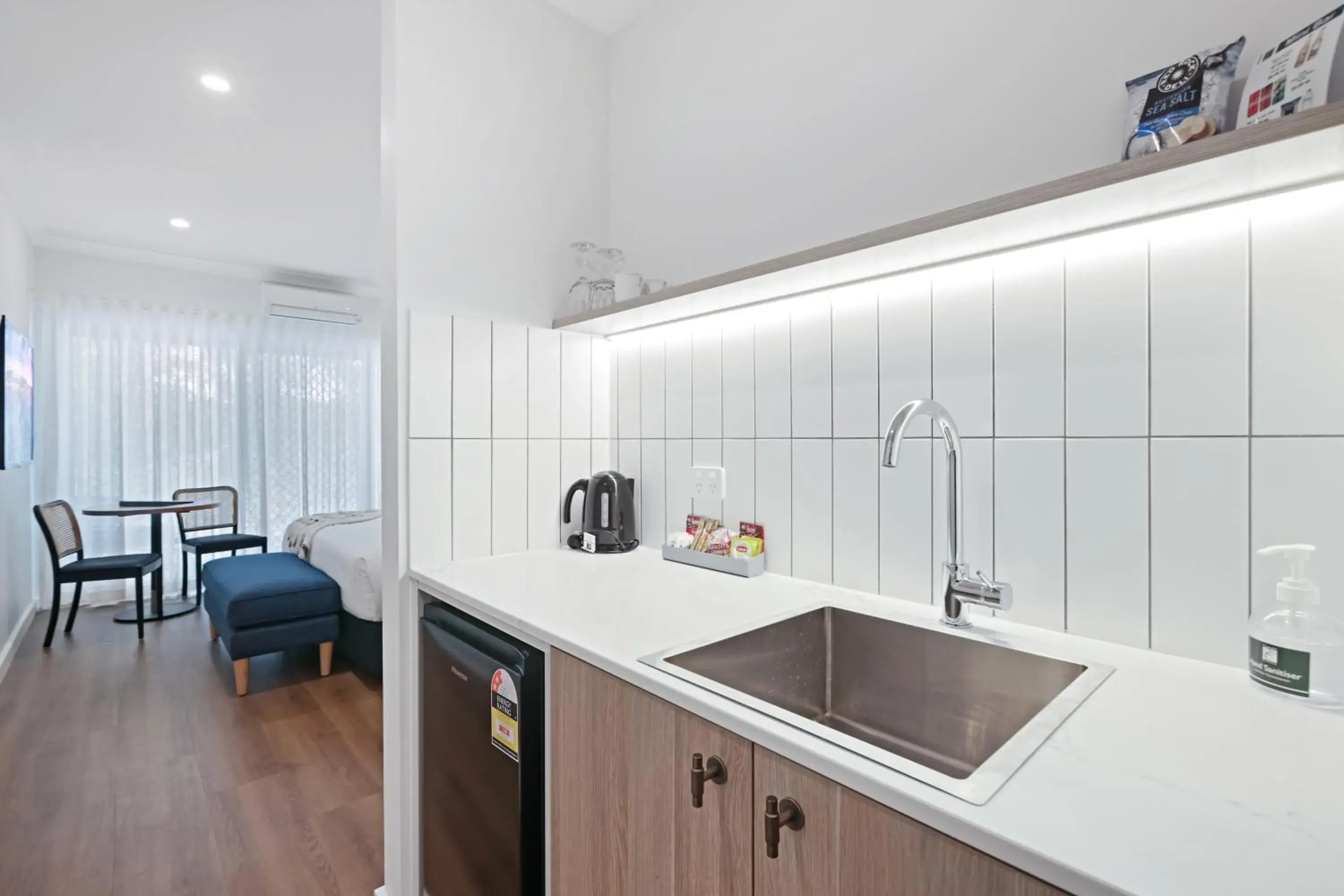 Studio Room - single occupancy in Clare Country Club Studio Room - single occupancy in Clare Country Club