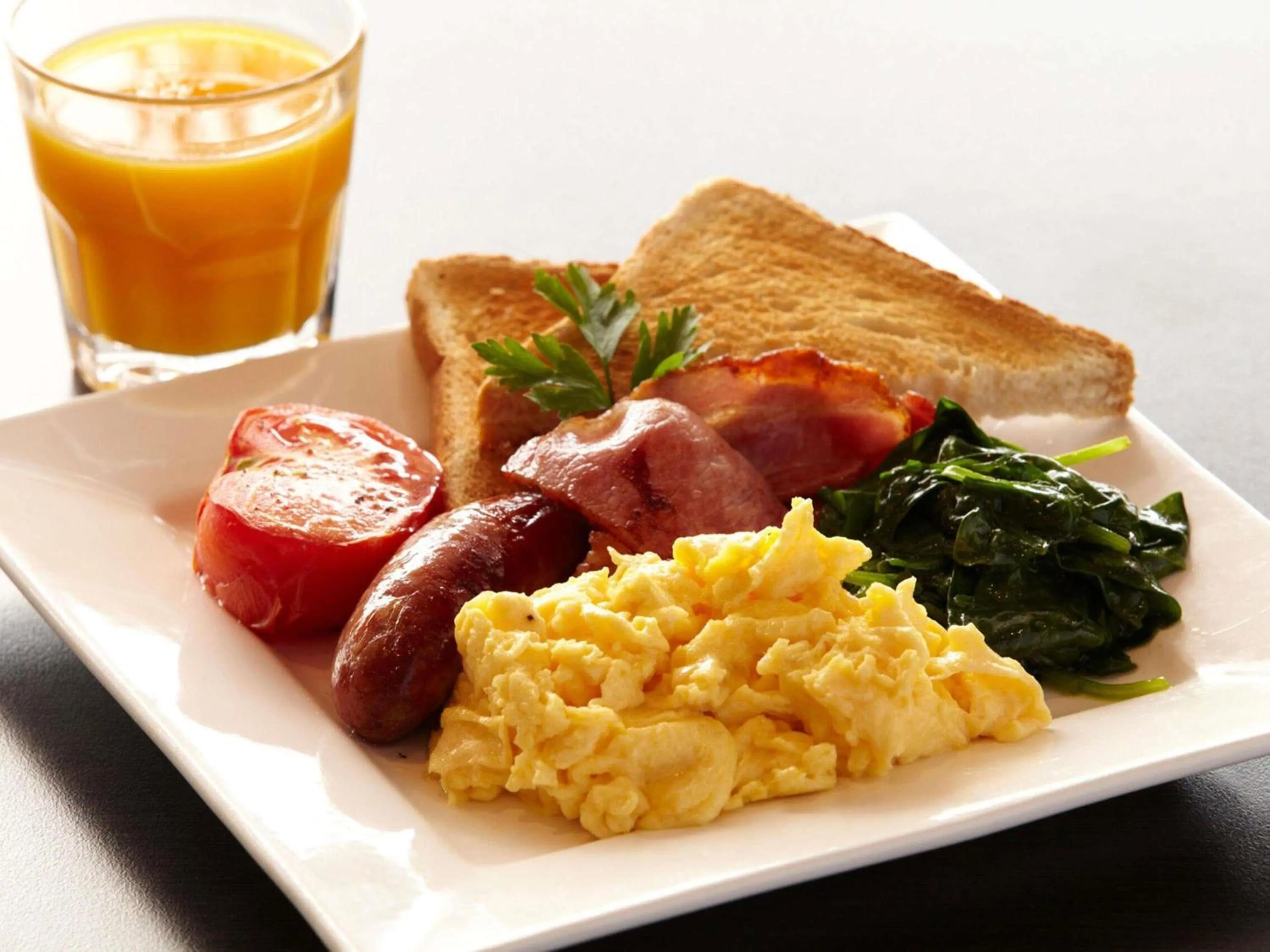 Restaurant/places to eat in Clare Country Club