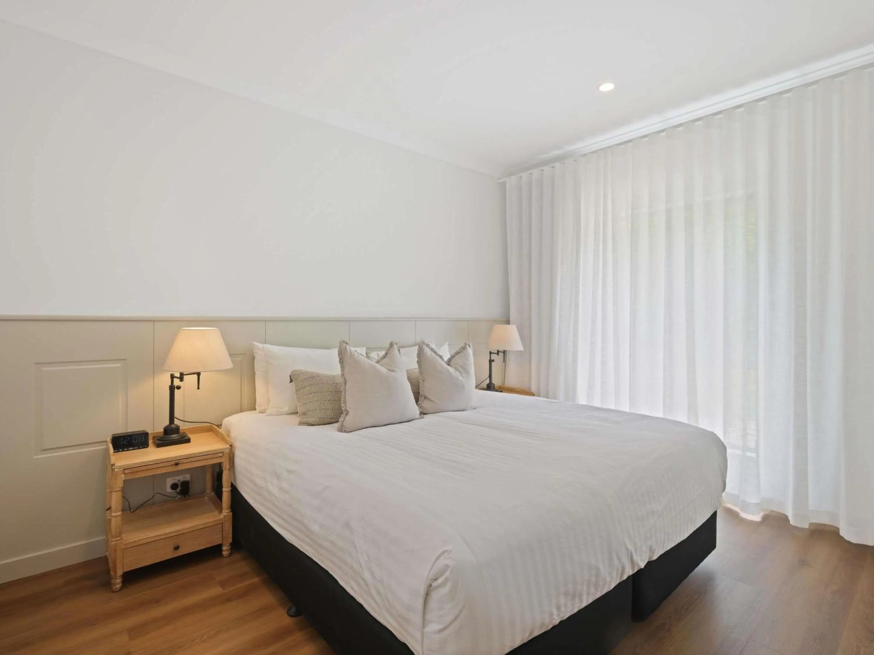 Bedroom, Bed in Clare Country Club