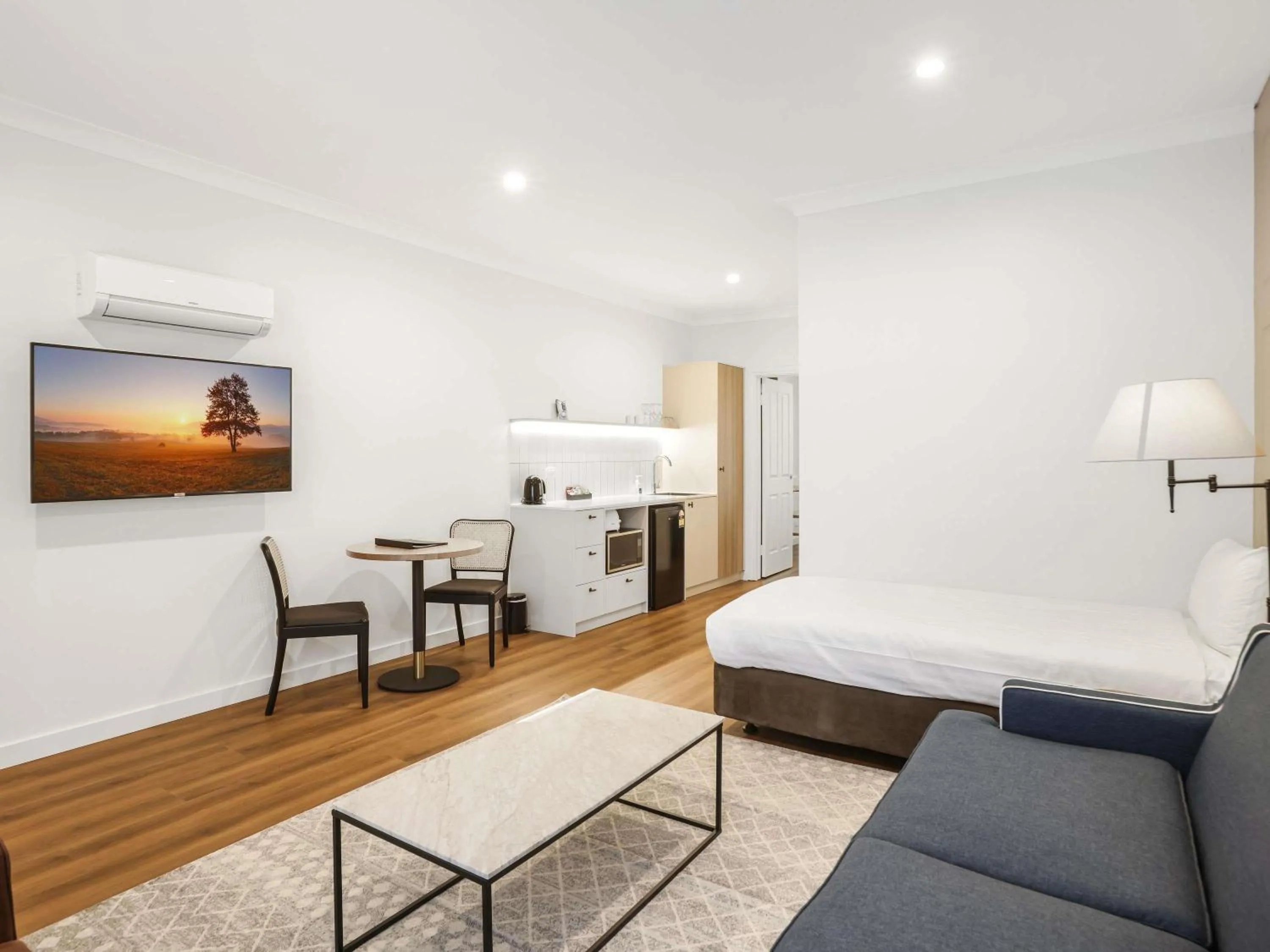 Bedroom, Bed in Clare Country Club