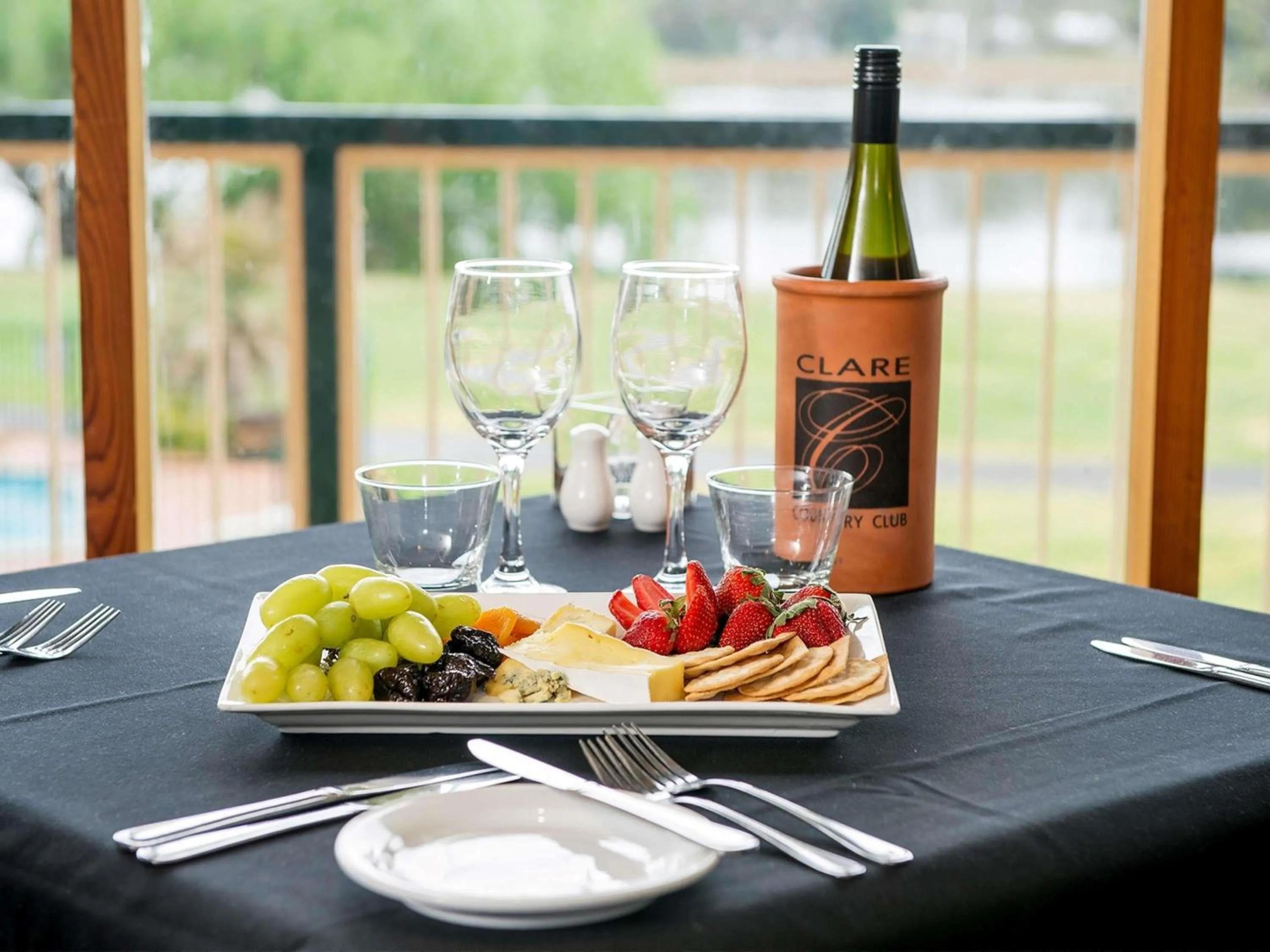 Food and drinks in Clare Country Club