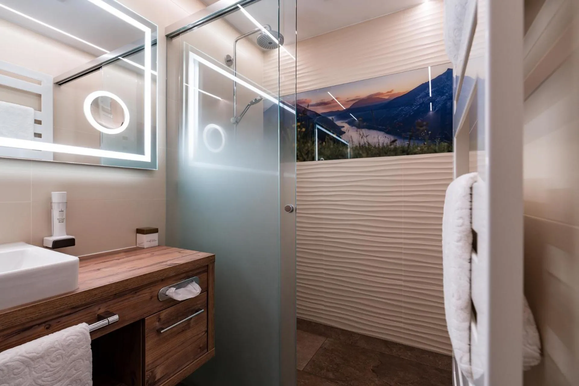 Shower in Liebes Caroline 4-Sterne-Hotel