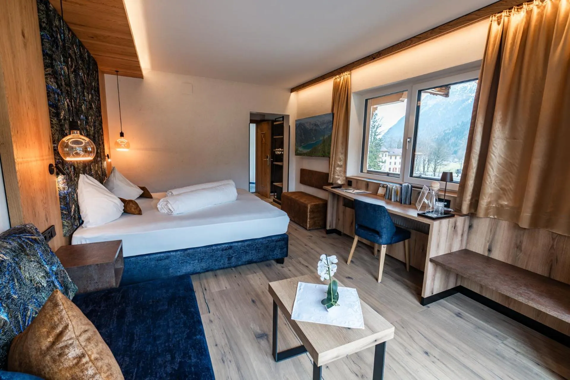 Bed in Liebes Caroline 4-Sterne-Hotel