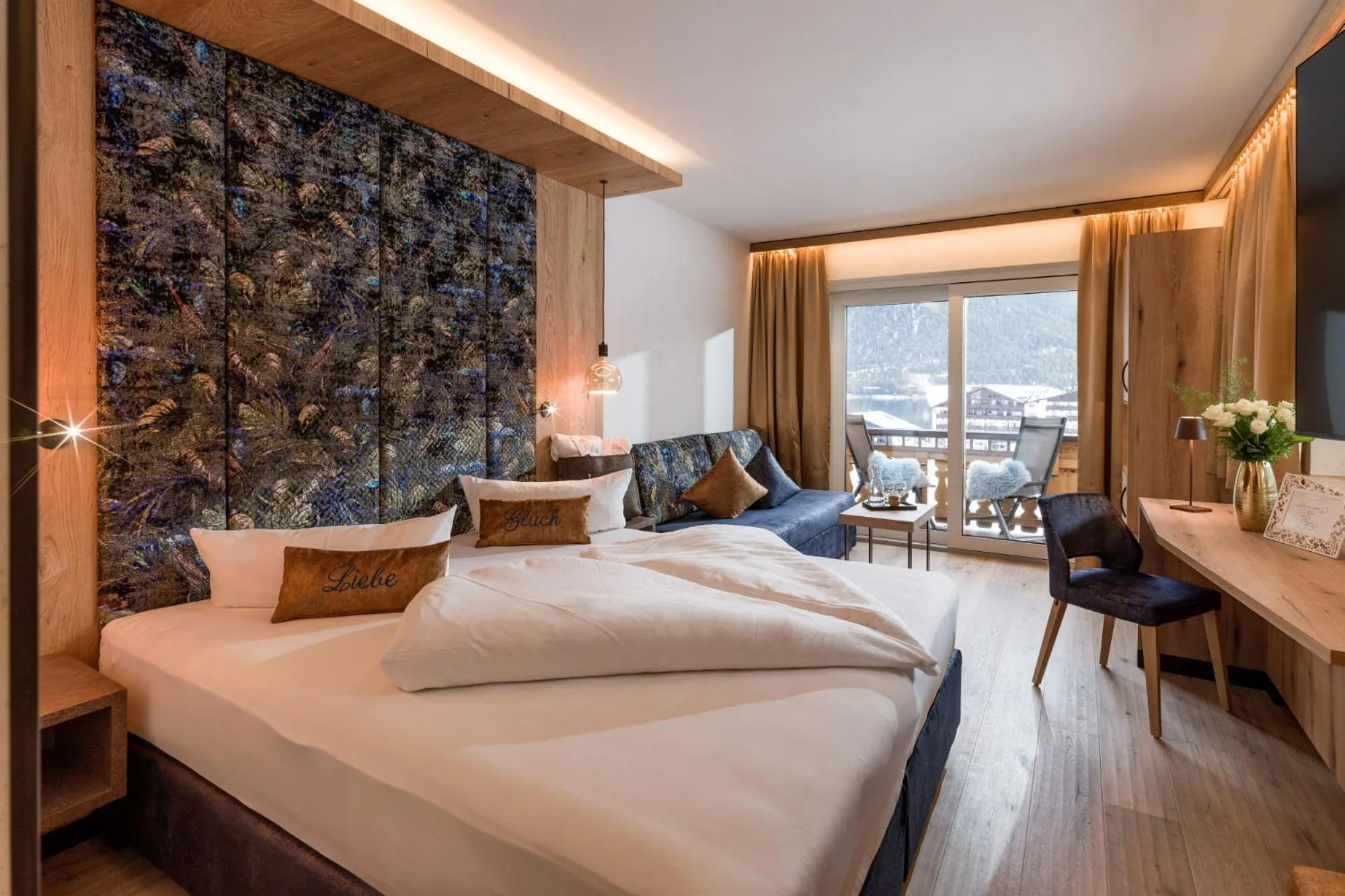 Bed in Liebes Caroline 4-Sterne-Hotel