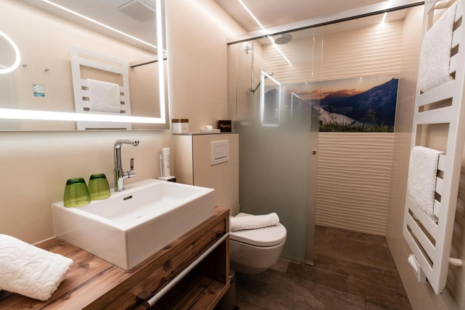 Shower in Liebes Caroline 4-Sterne-Hotel