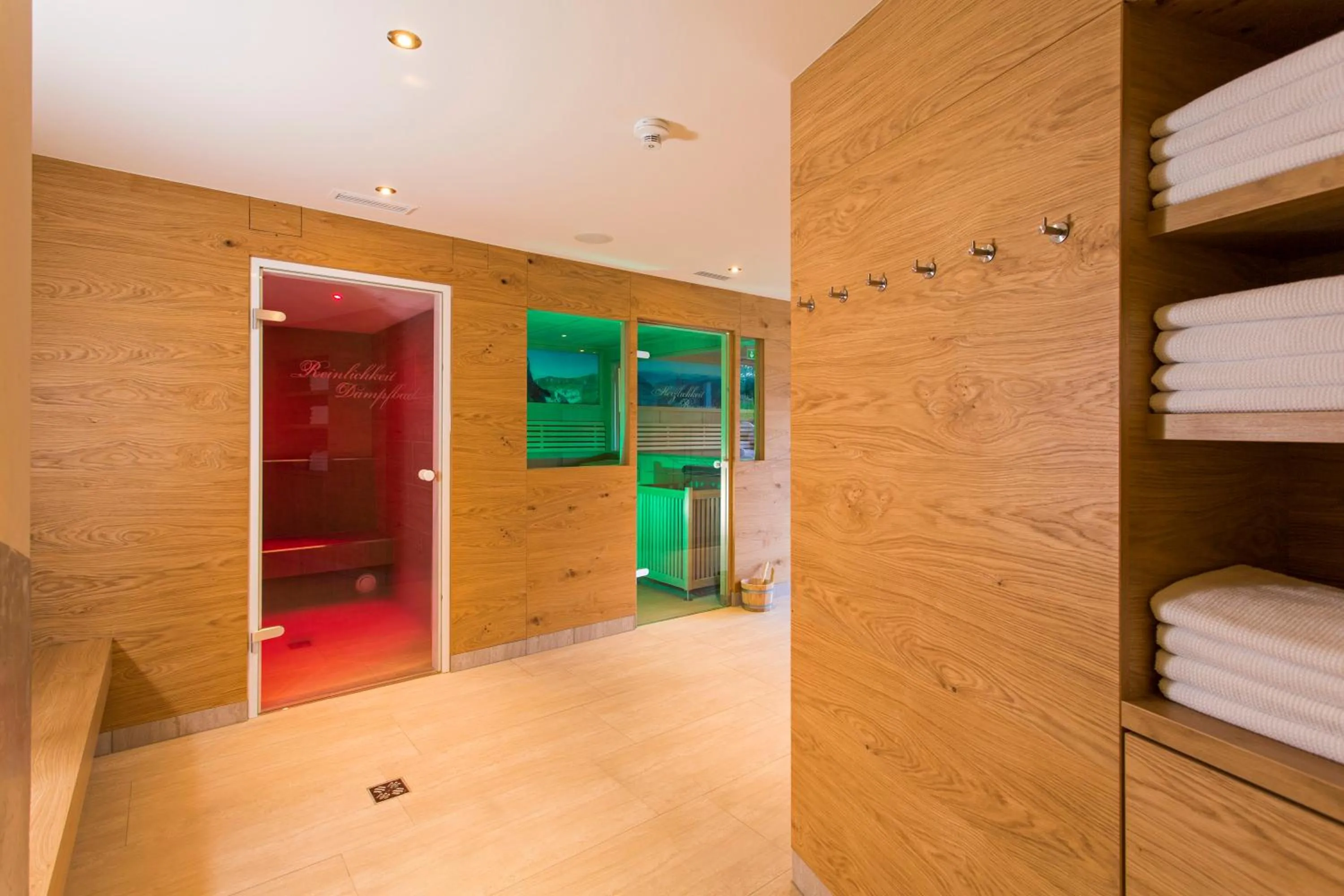 Sauna, Bed in Liebes Caroline 4-Sterne-Hotel