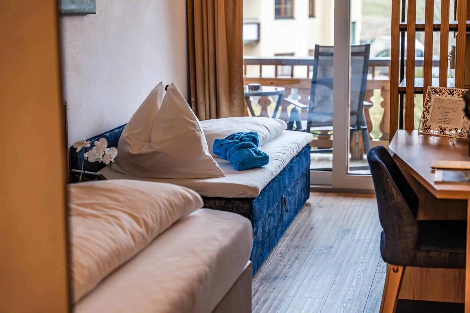 Bed in Liebes Caroline 4-Sterne-Hotel