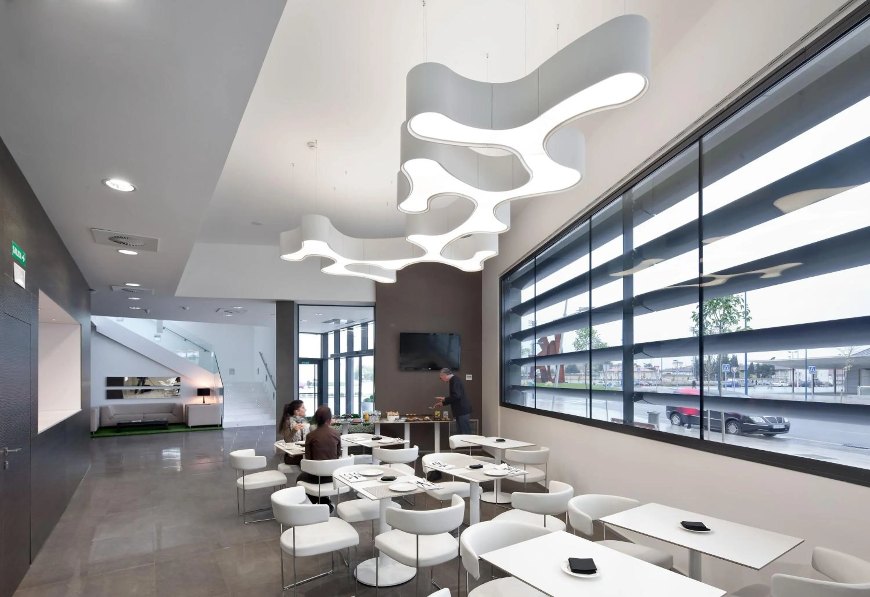 People in Sercotel Hola Tafalla