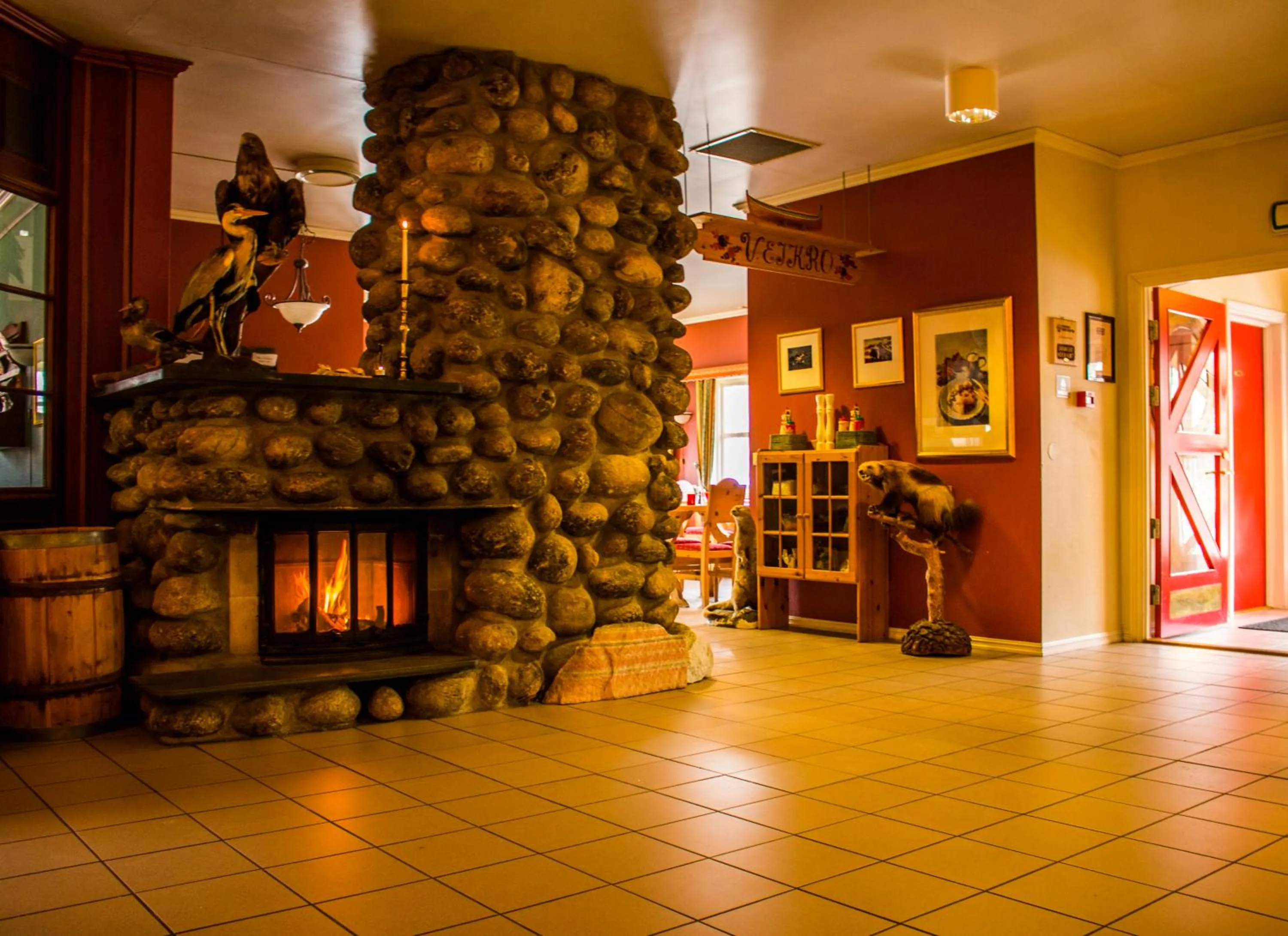 Spring in Tysfjord Hotel