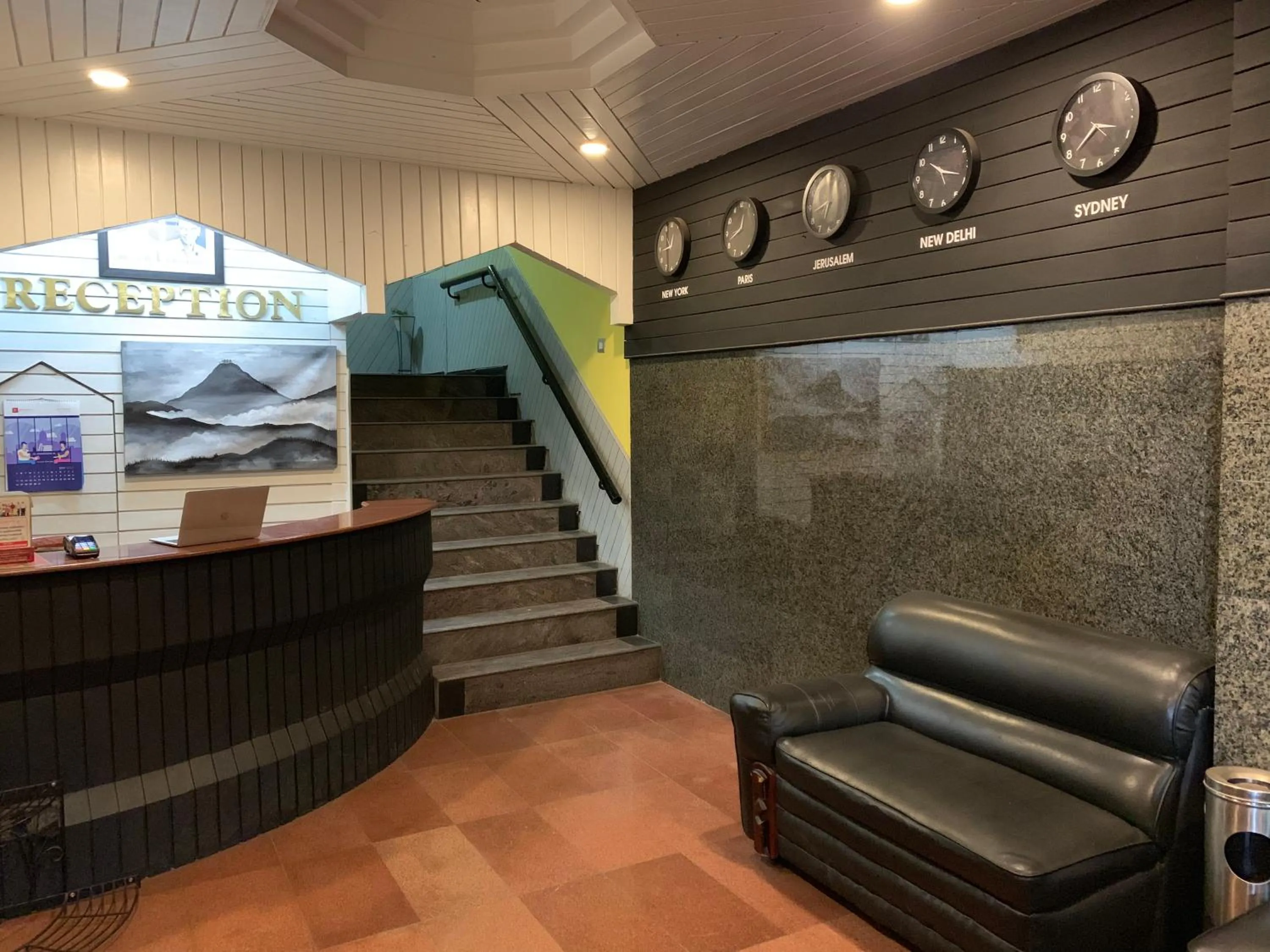 Lobby or reception in JC Woodville Manor