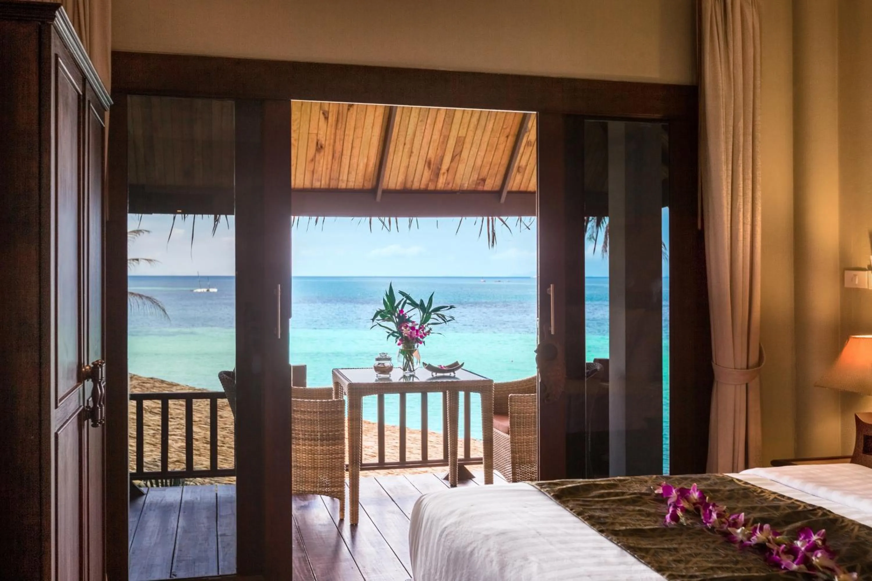 Sea view, Bed in Beyond The Blue Horizon Boutique Bungalows