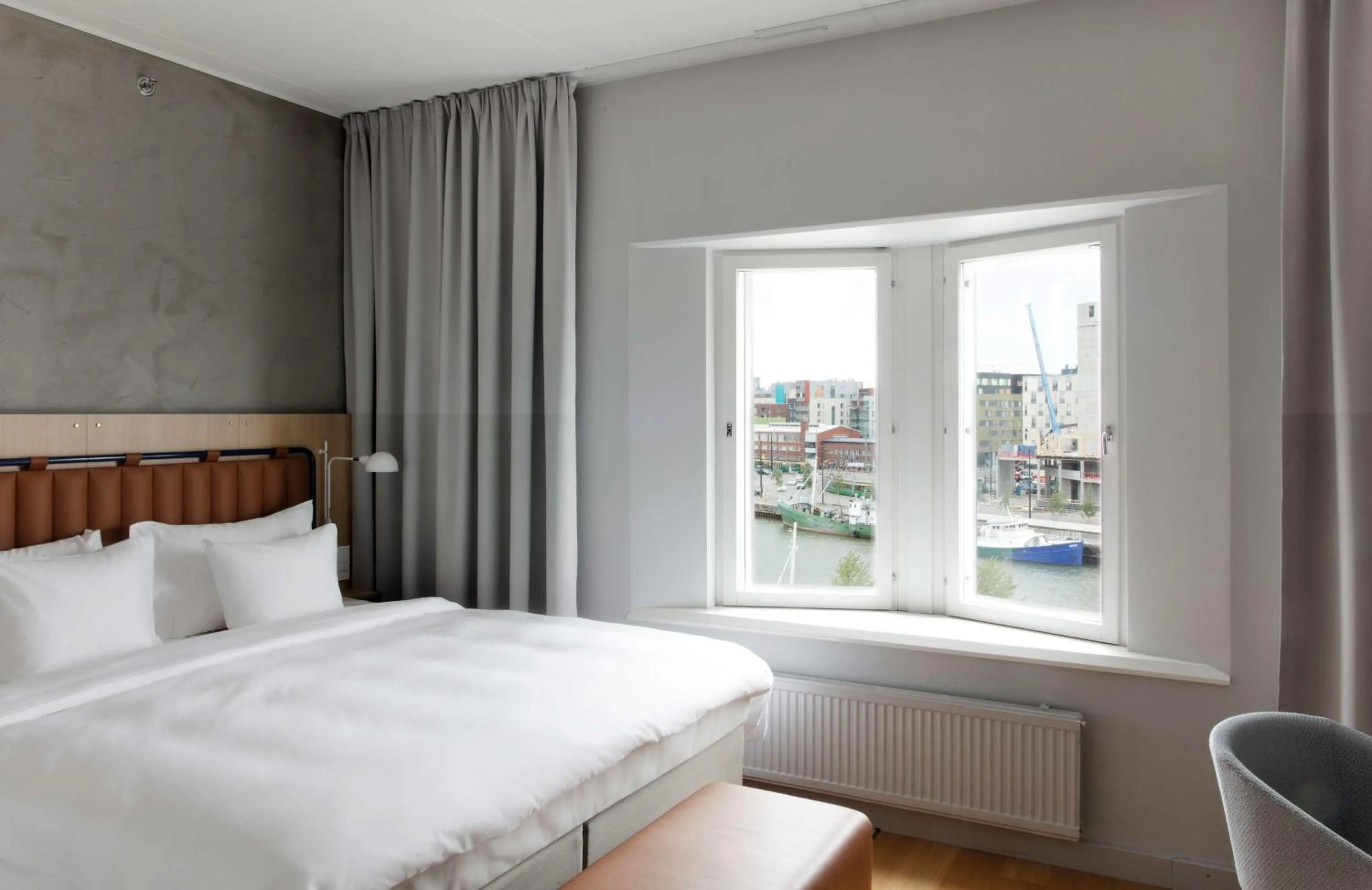 Bedroom, Bed in Radisson Blu Seaside Hotel, Helsinki