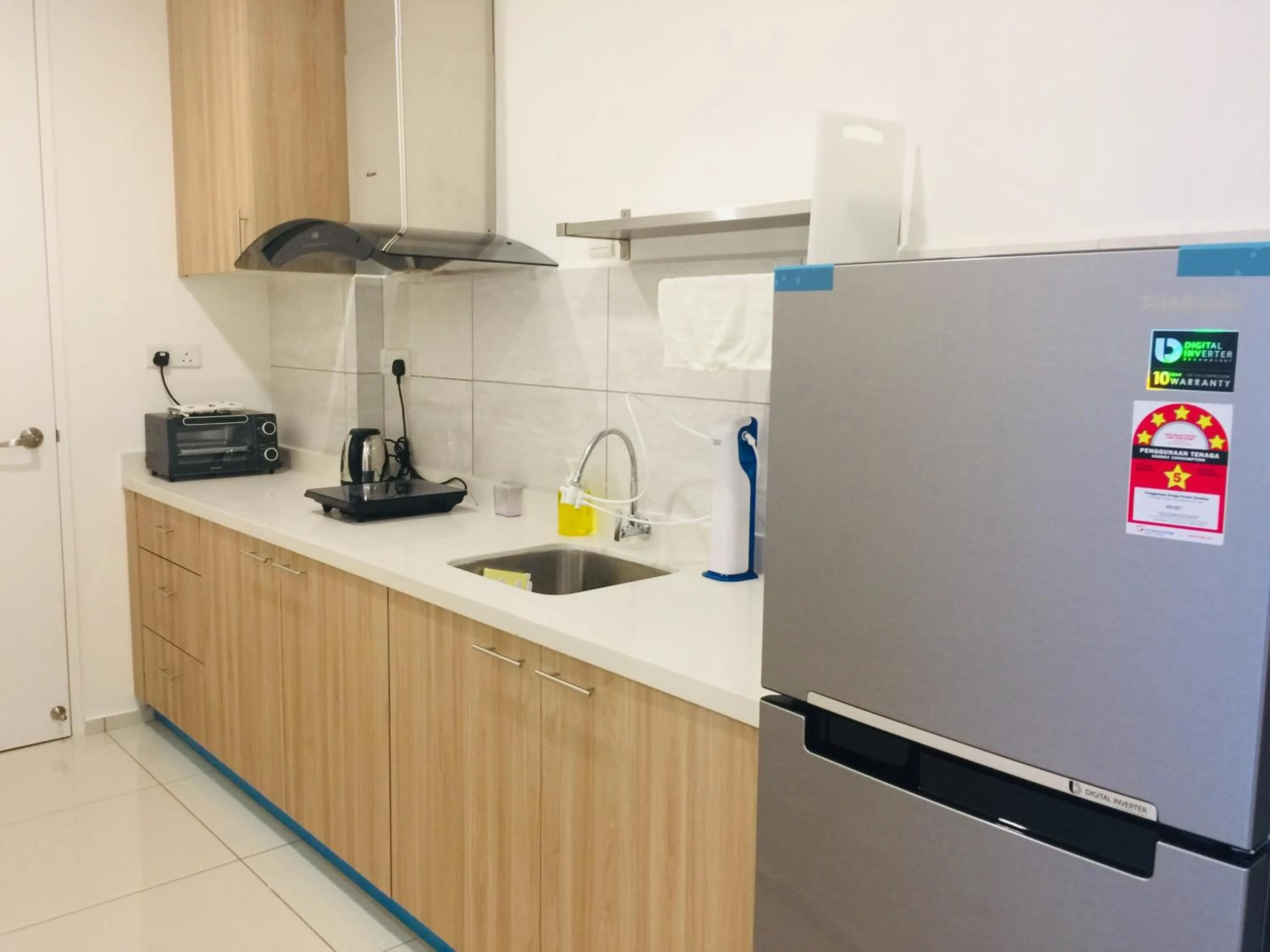 Kitchen or kitchenette in Robertson Suites Kuala Lumpur