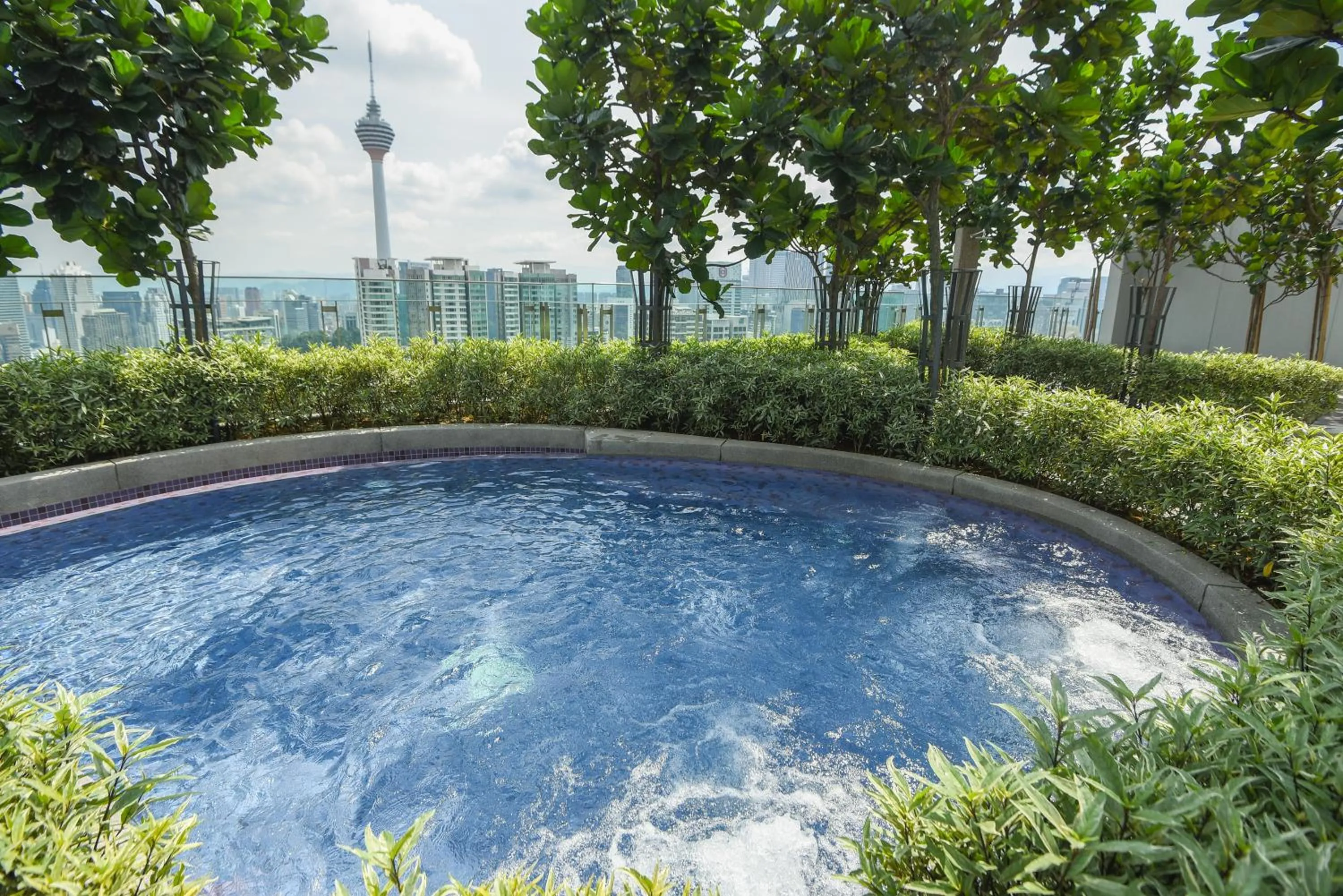 Swimming pool in Robertson Suites Kuala Lumpur