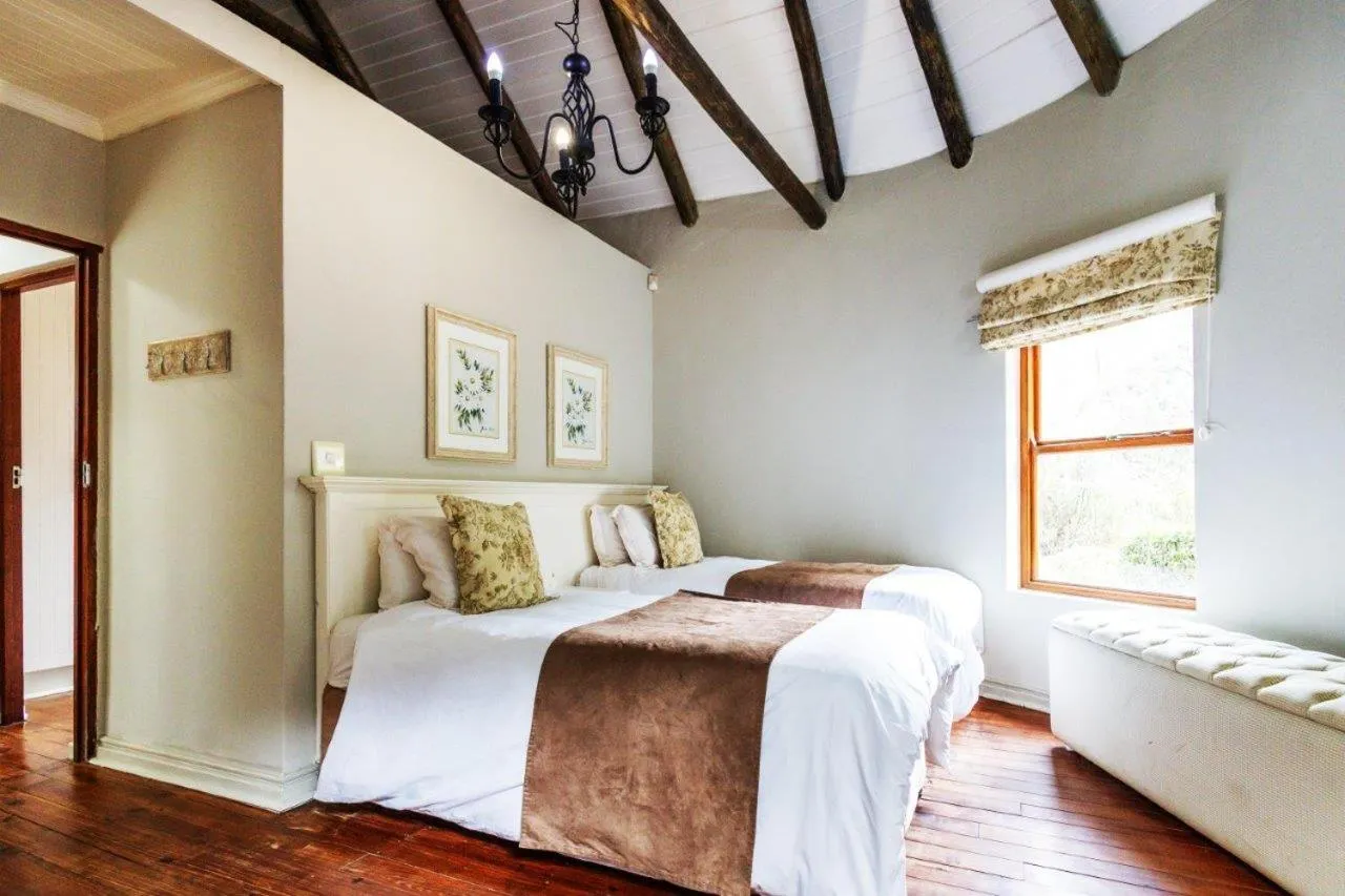 Bed in Hogsback Arminel Hotel