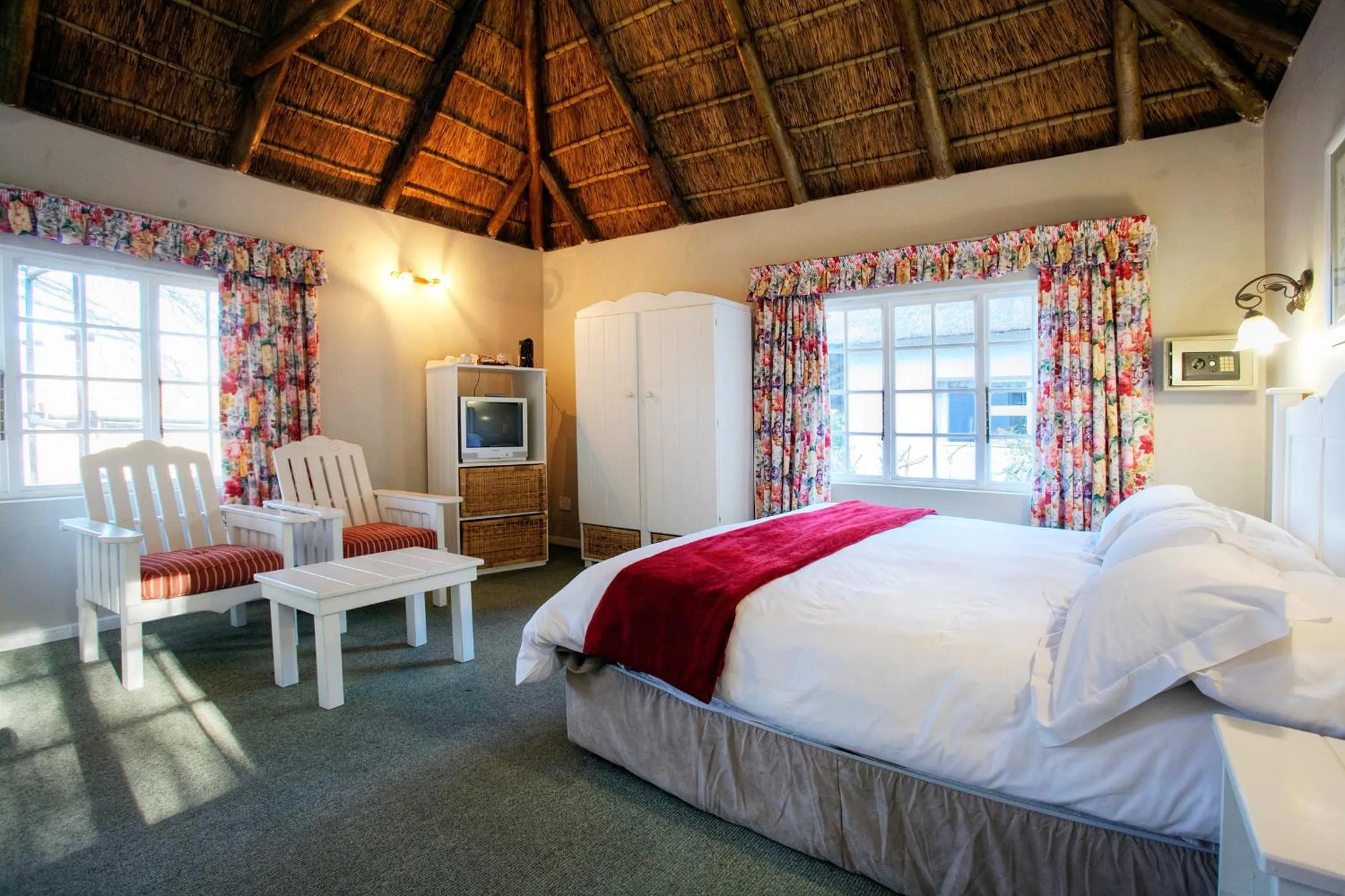 Bed in Hogsback Arminel Hotel