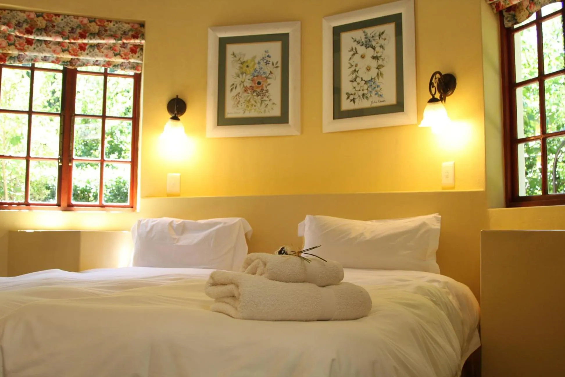 Bed in Hogsback Arminel Hotel
