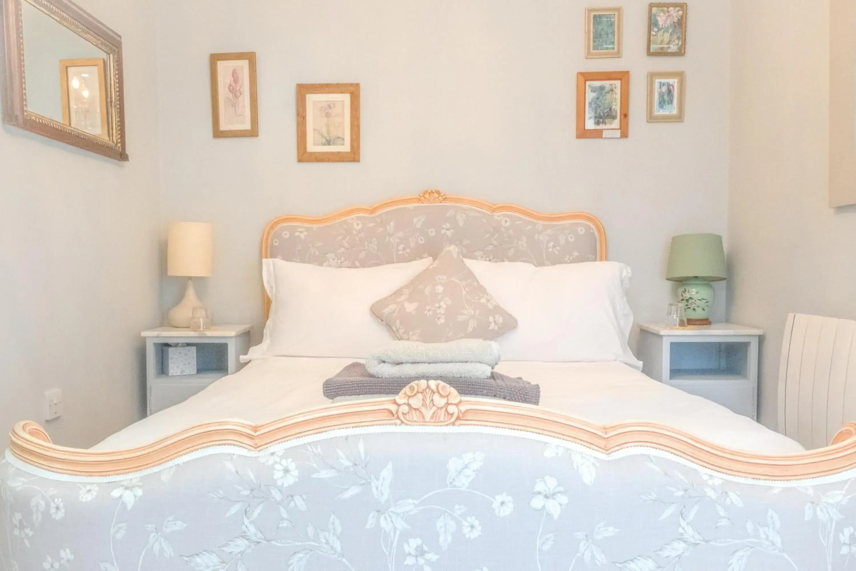 Double Room with Garden View in The Rear of the Plough,Everdon. Double Room with Garden View in The Rear of the Plough,Everdon.