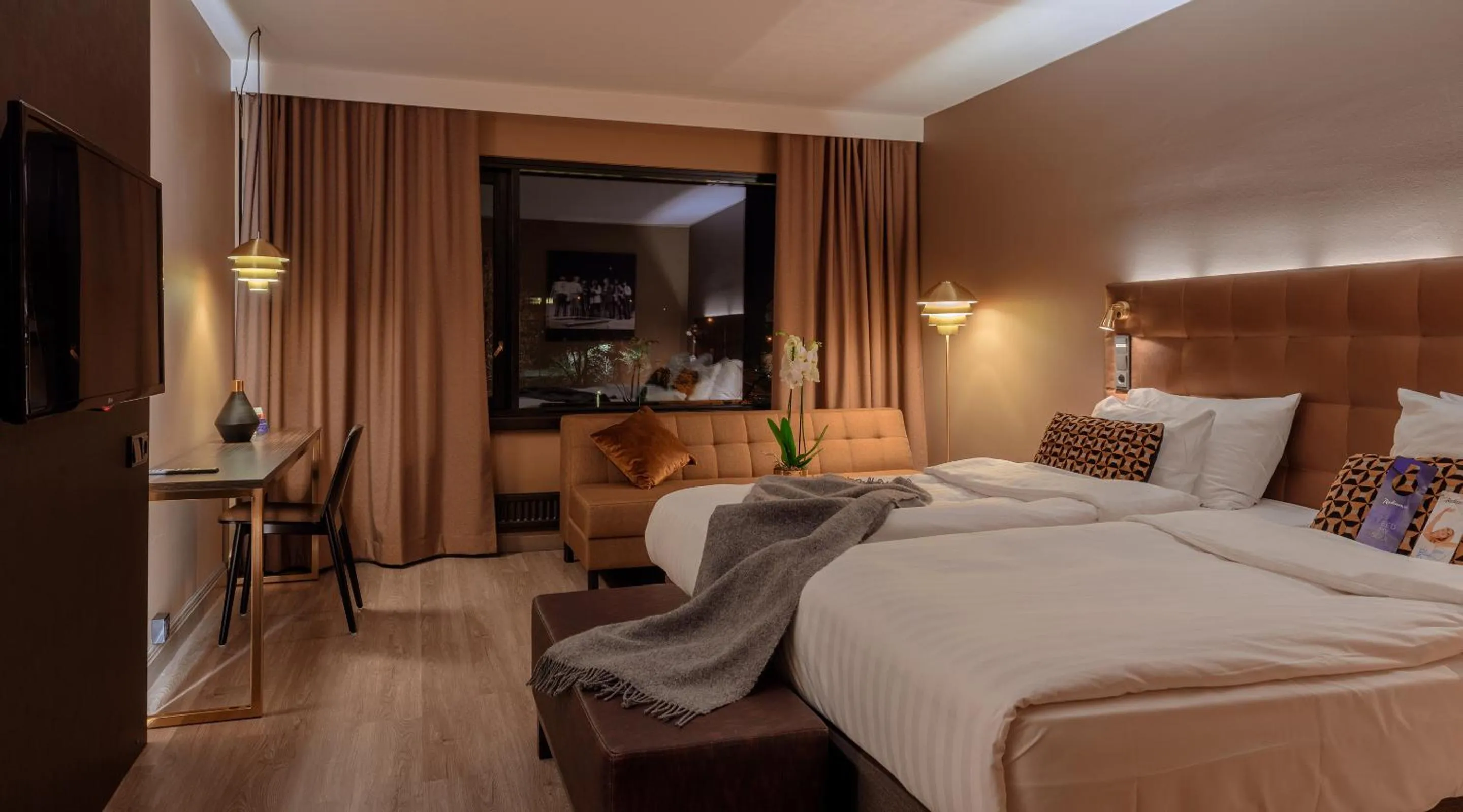 Bedroom, Bed in Radisson Blu Marina Palace Hotel, Turku