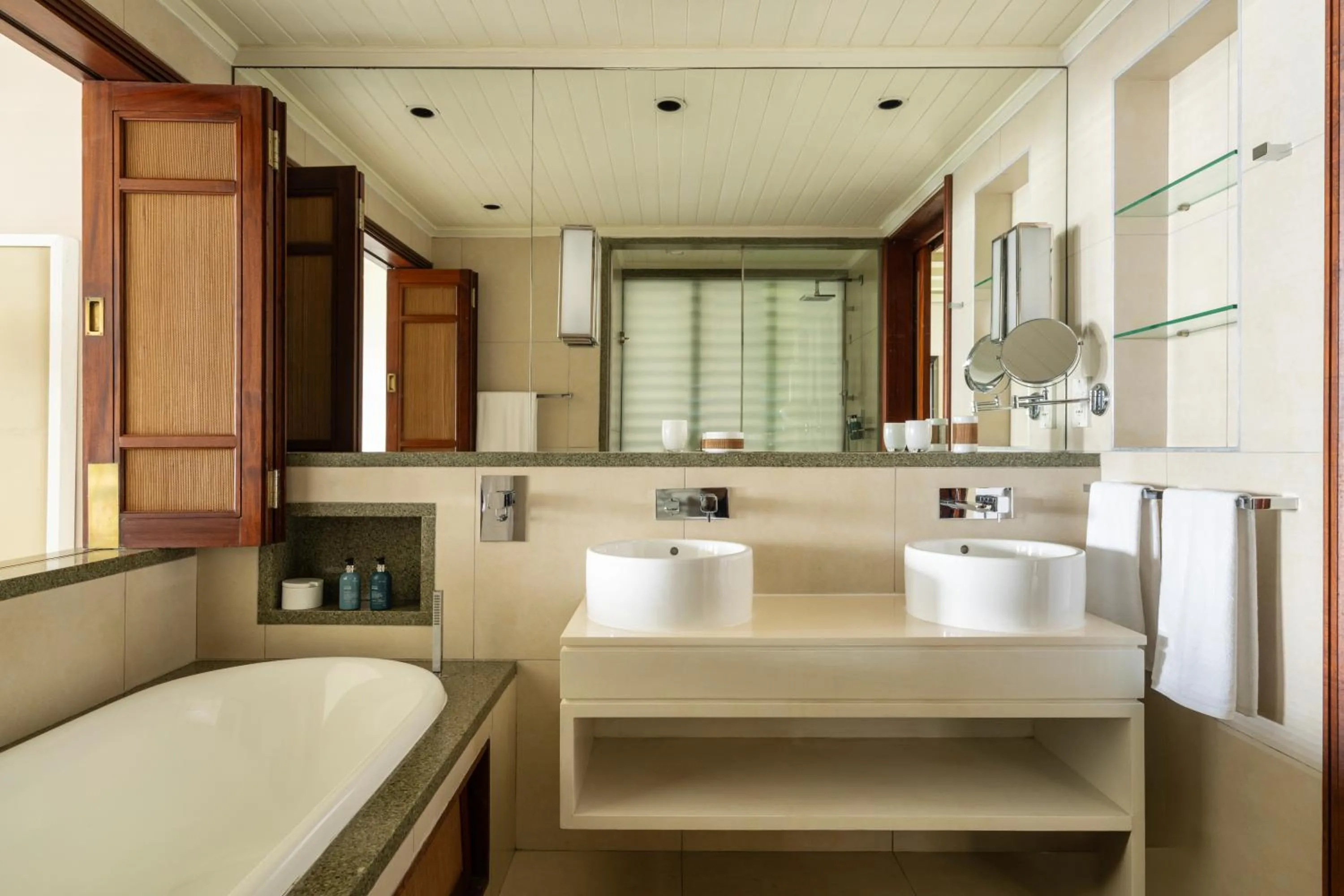 Bathroom in Constance Belle Mare Plage