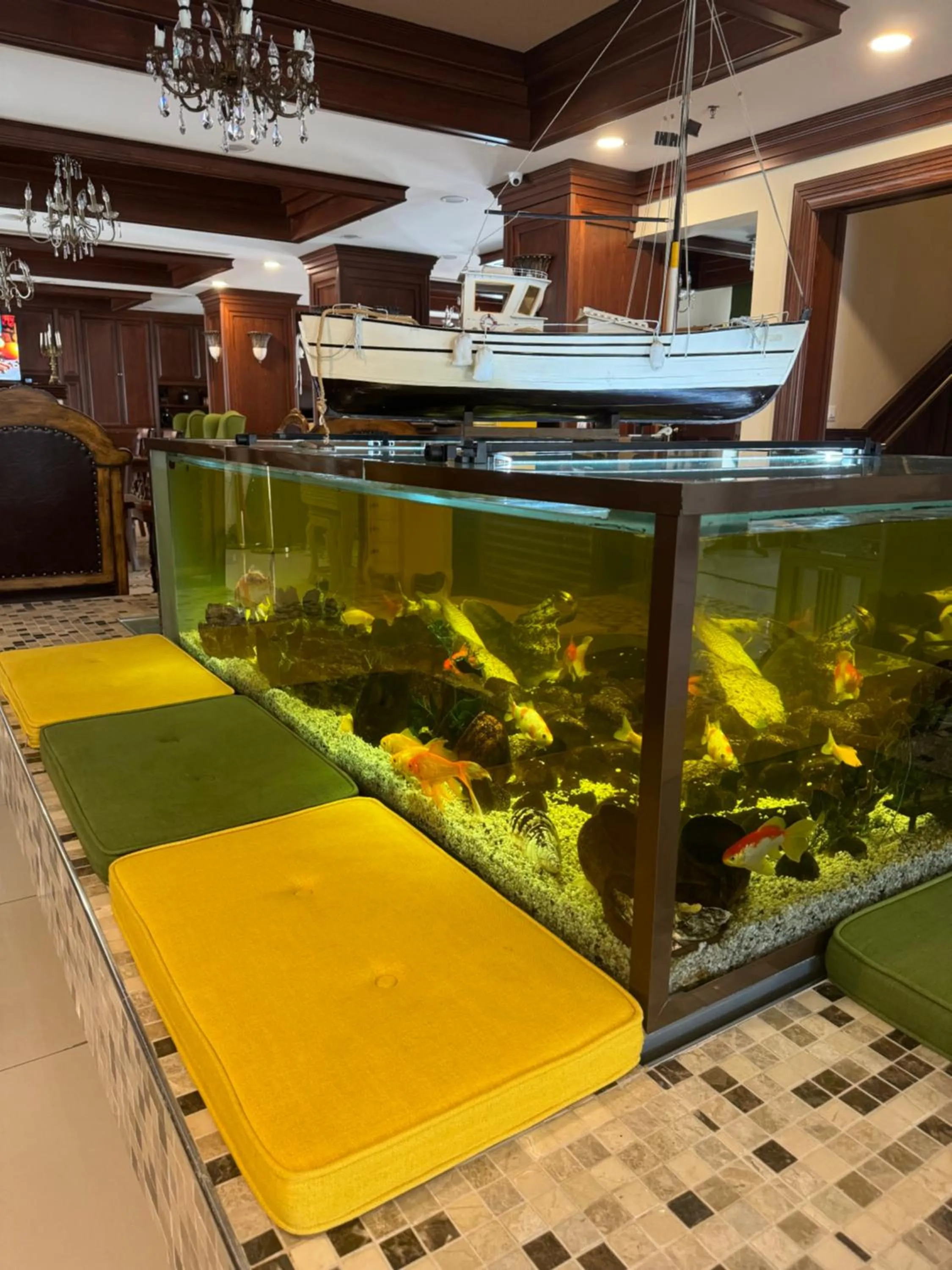 Living room in Alexander Mountain Resort