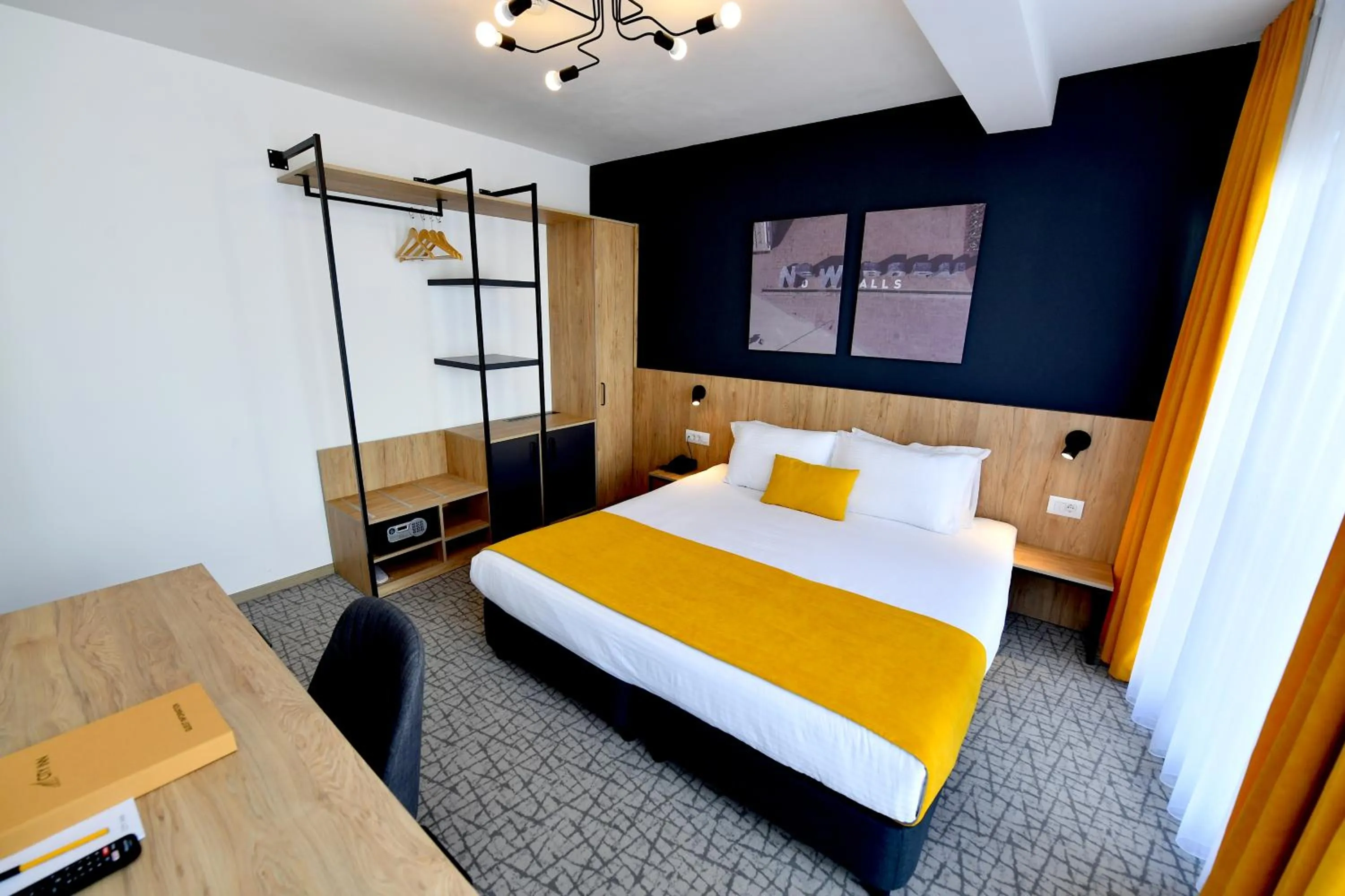 Decorative detail, Bed in City Inn