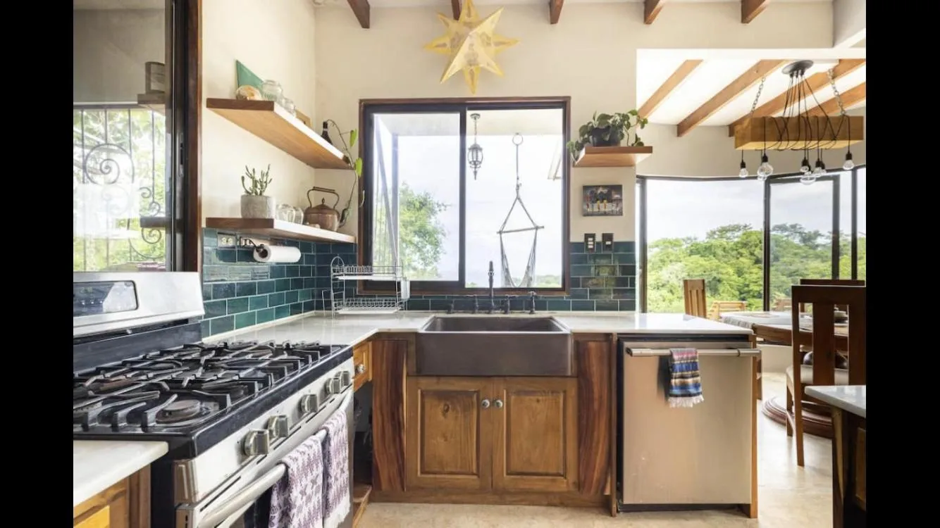 Private Home in Montezuma with Ocean View