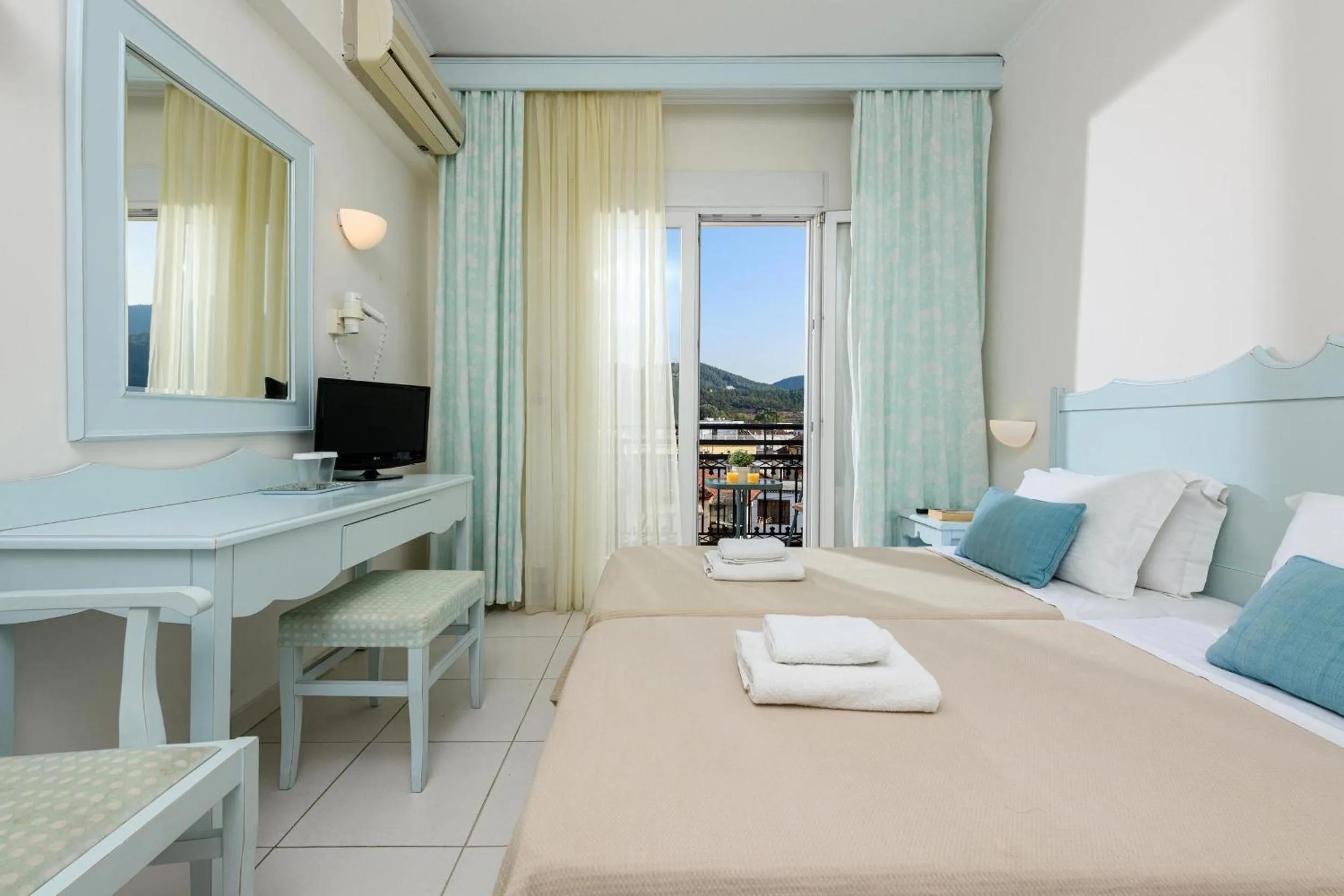 Bed in Hotel Timoleon