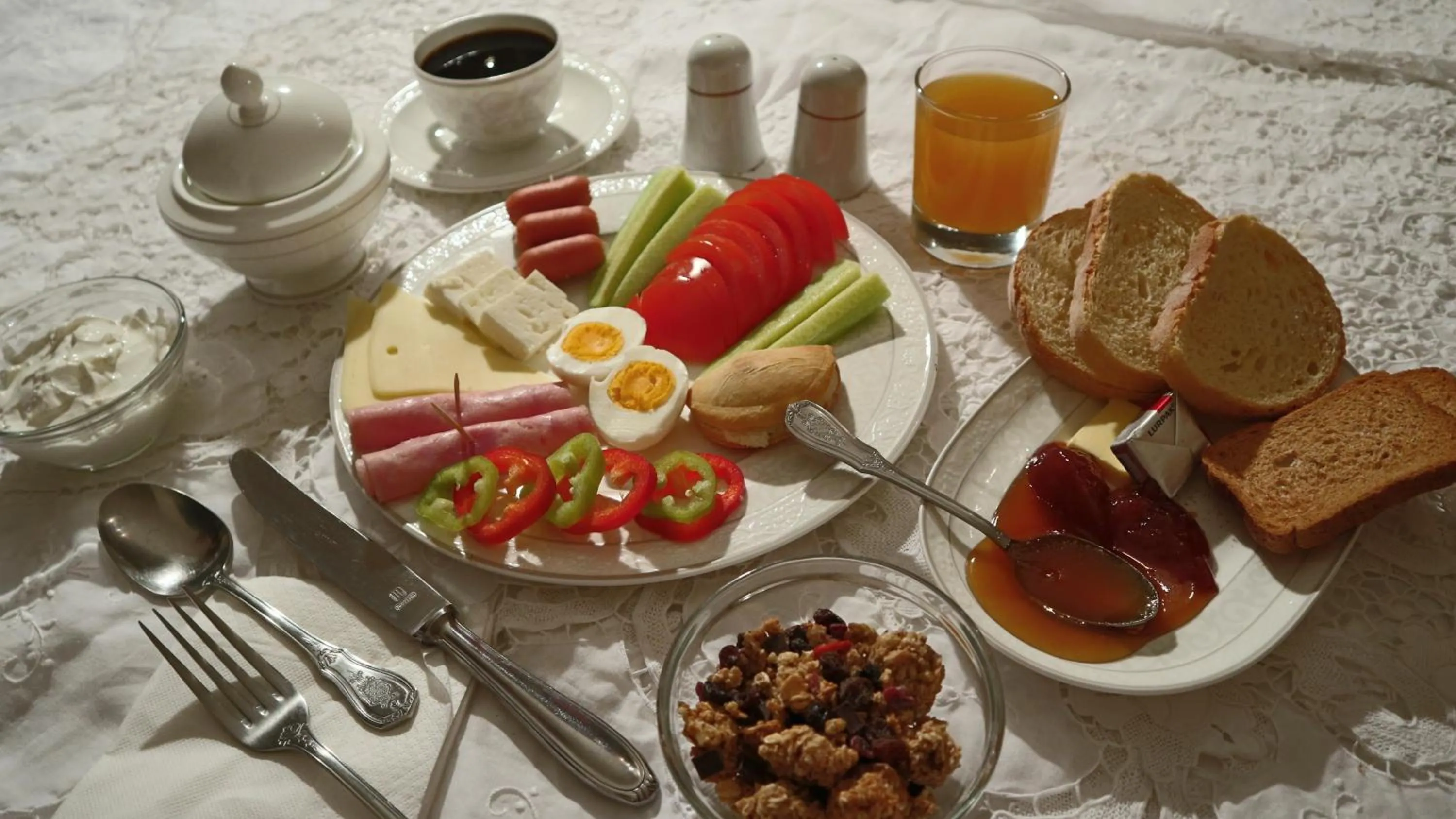 Breakfast in Hotel Timoleon