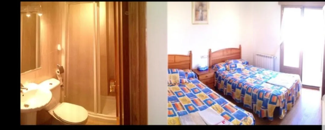 Bed in Hostal La Plaza