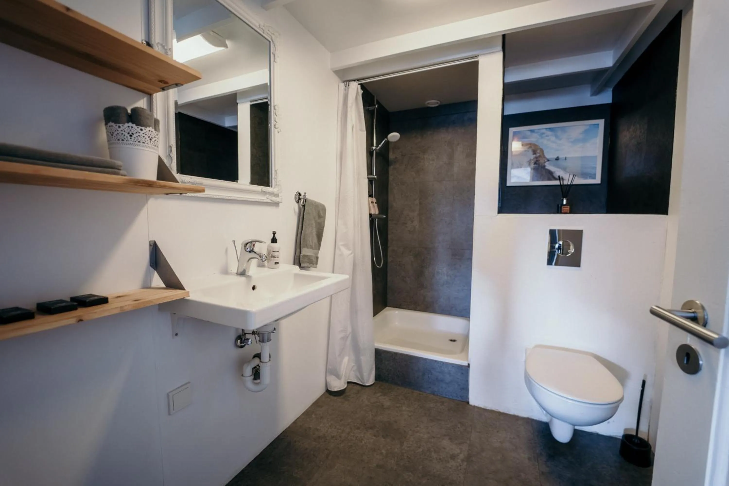 Shower in Vik Tröll Hotel