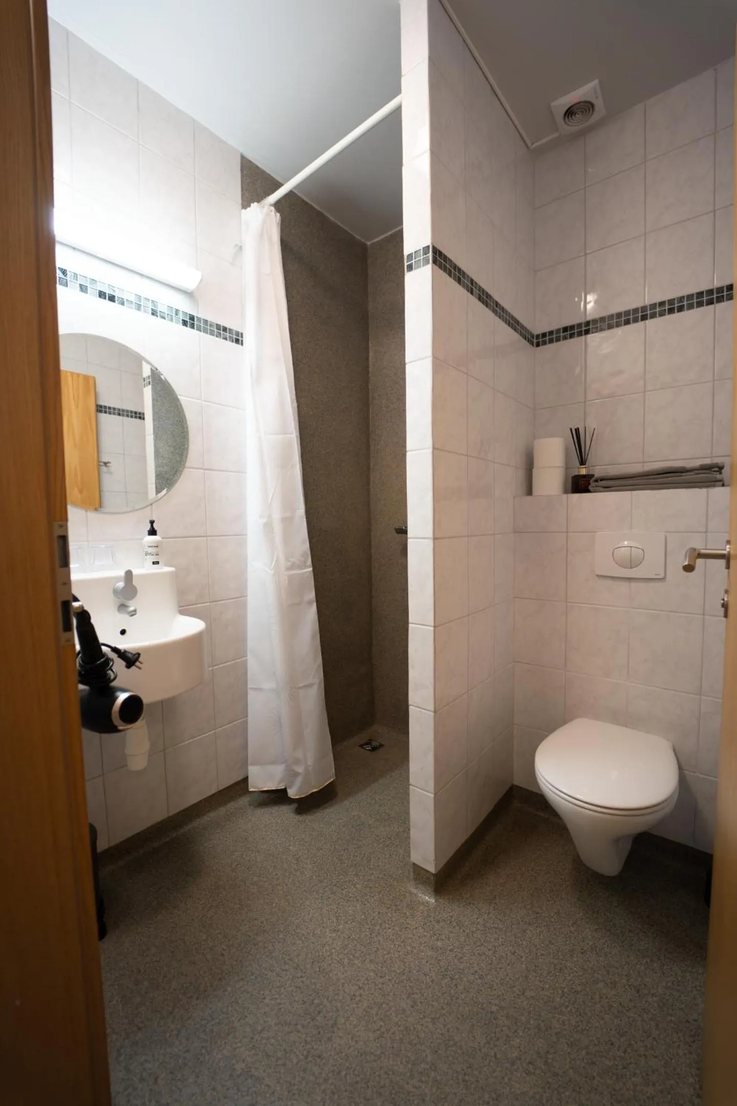 Shower in Vik Tröll Hotel