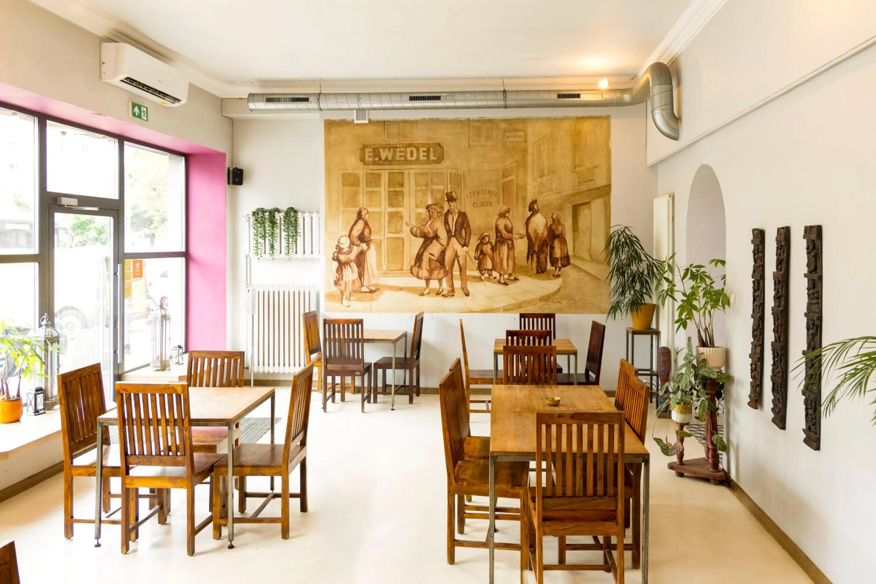 Restaurant/places to eat in Noclegi Stadion Bed & Breakfast