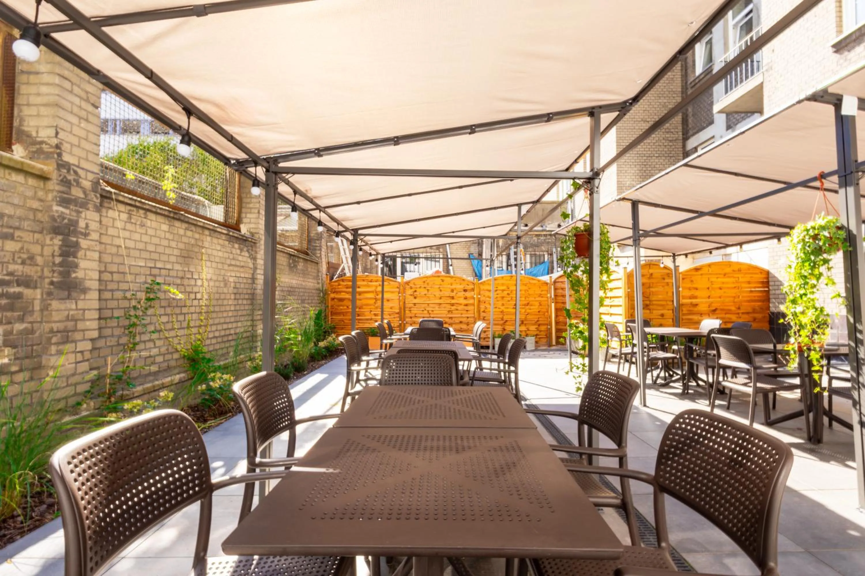 Restaurant/places to eat in Noclegi Stadion Bed & Breakfast