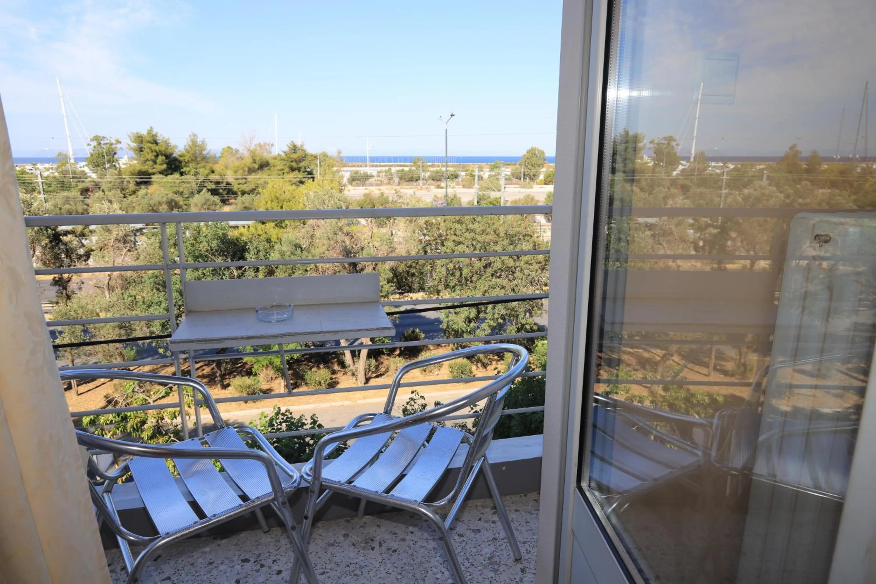 IKAROS Hotel ELLINIKO