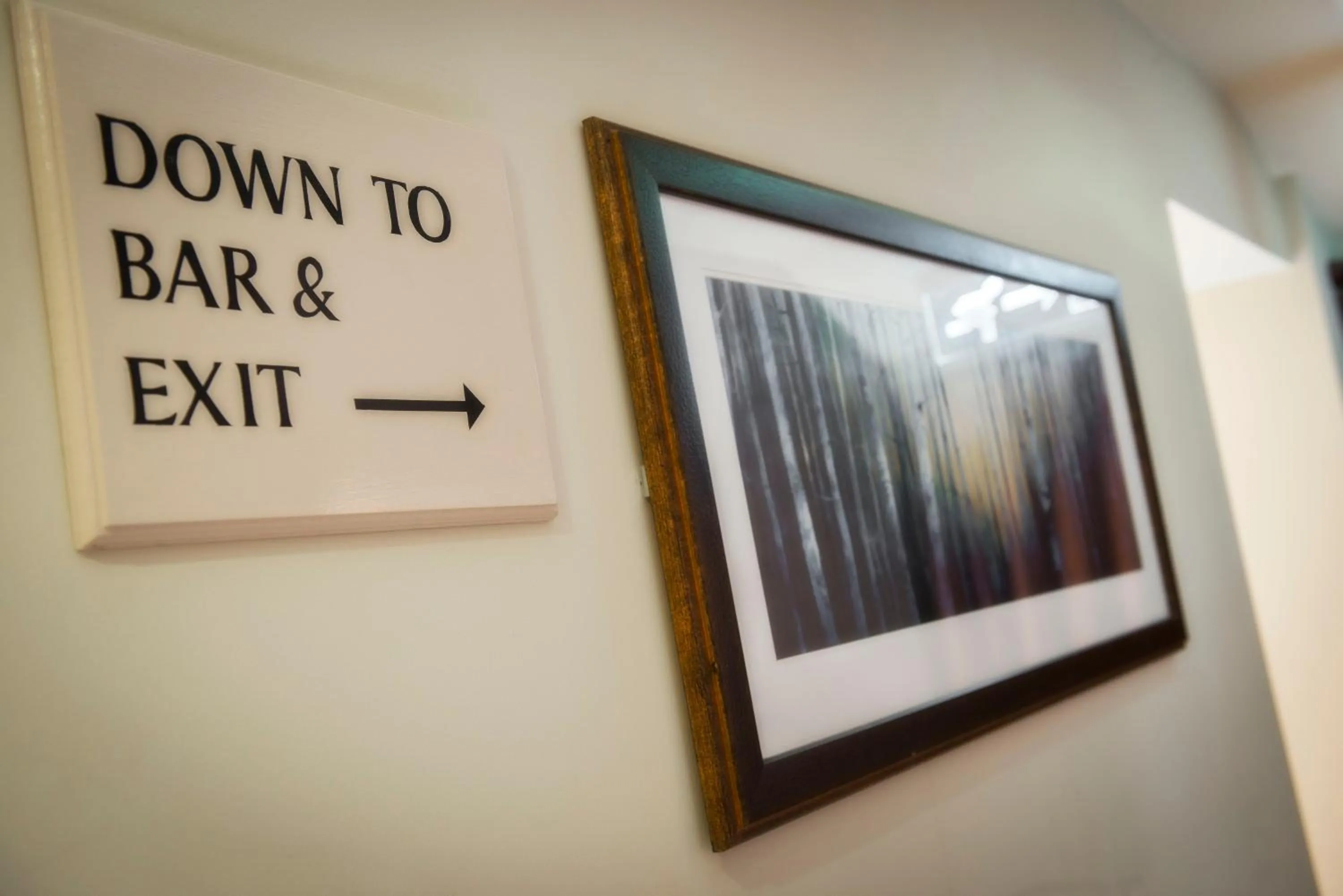 Decorative detail in Wagon & Horses