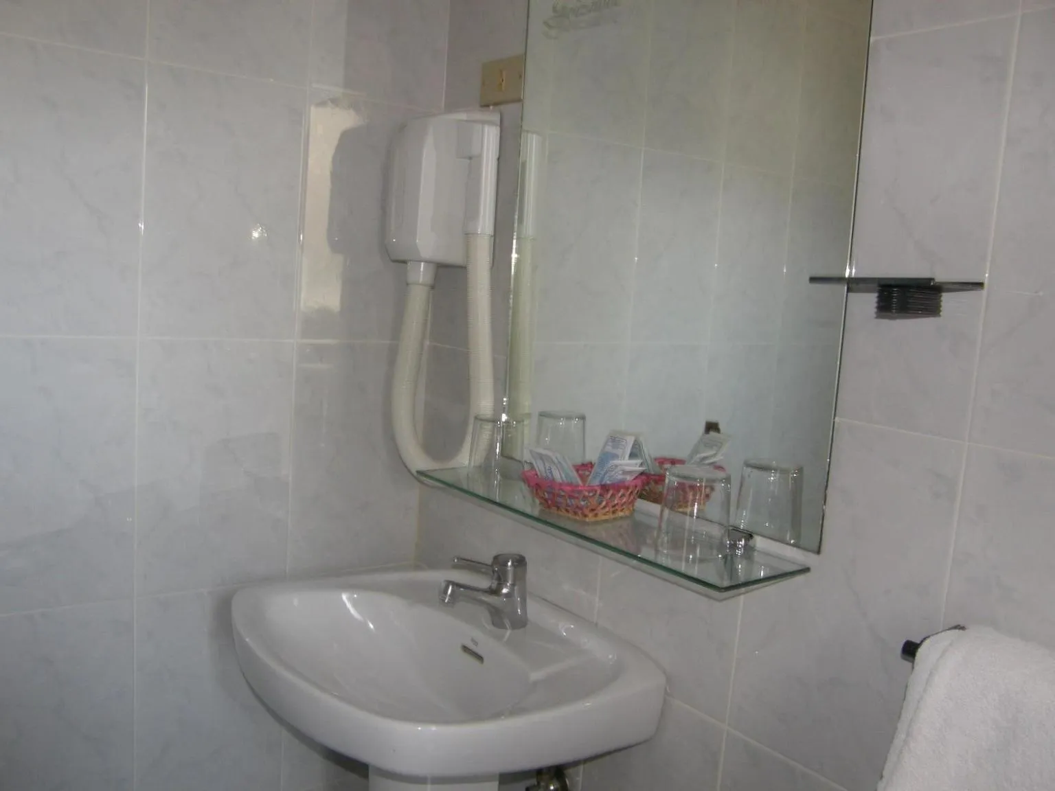 Bathroom in Hotel Goizalde