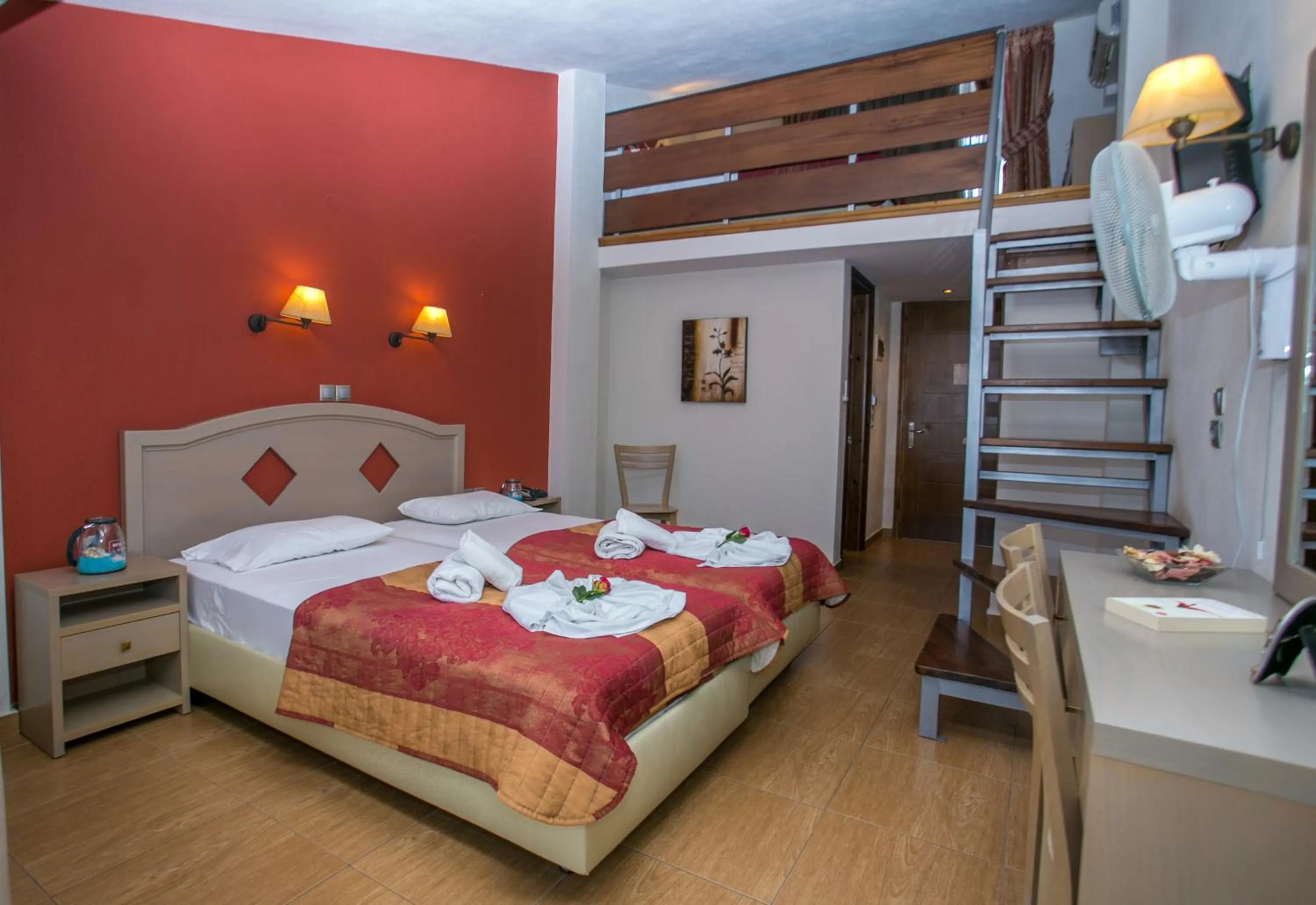 Photo of the whole room, Bed in Thalassies Nouveau