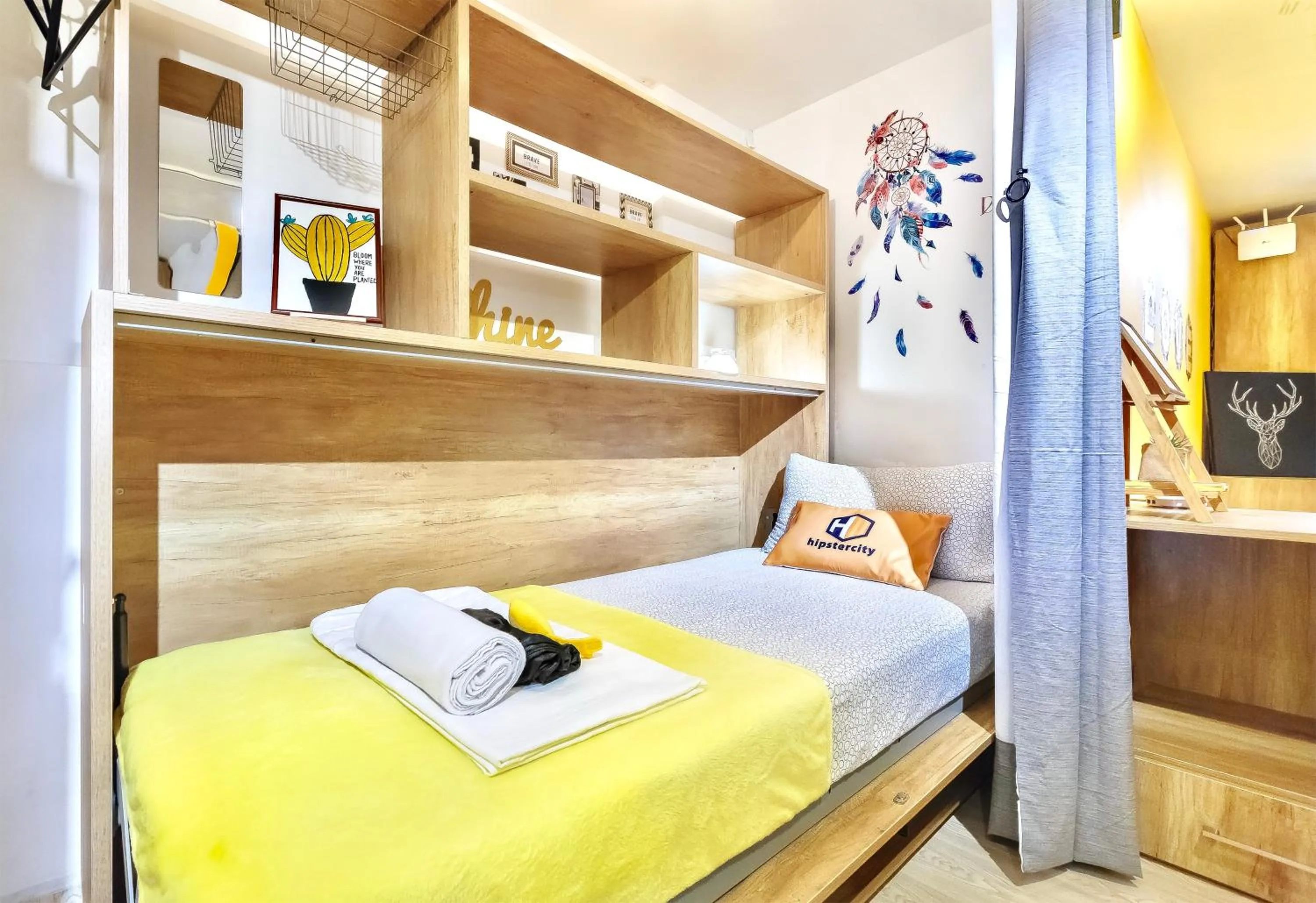 Bed in hipstercity hostel