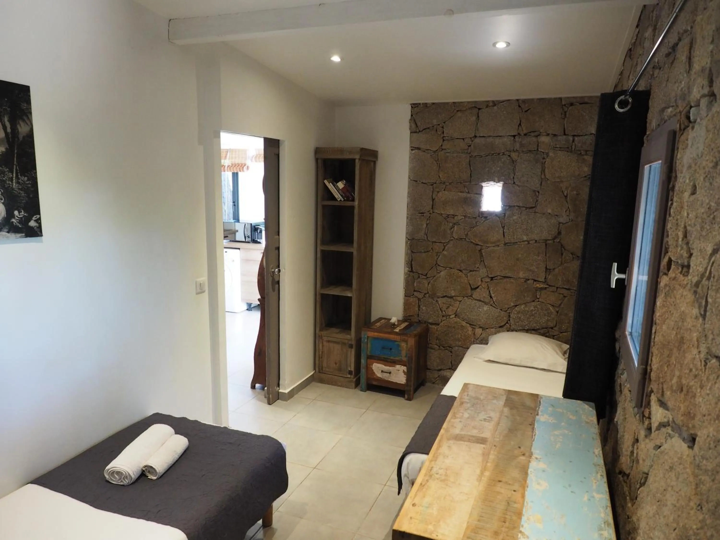 Photo of the whole room, Bed in Maranatha Porto Vecchio