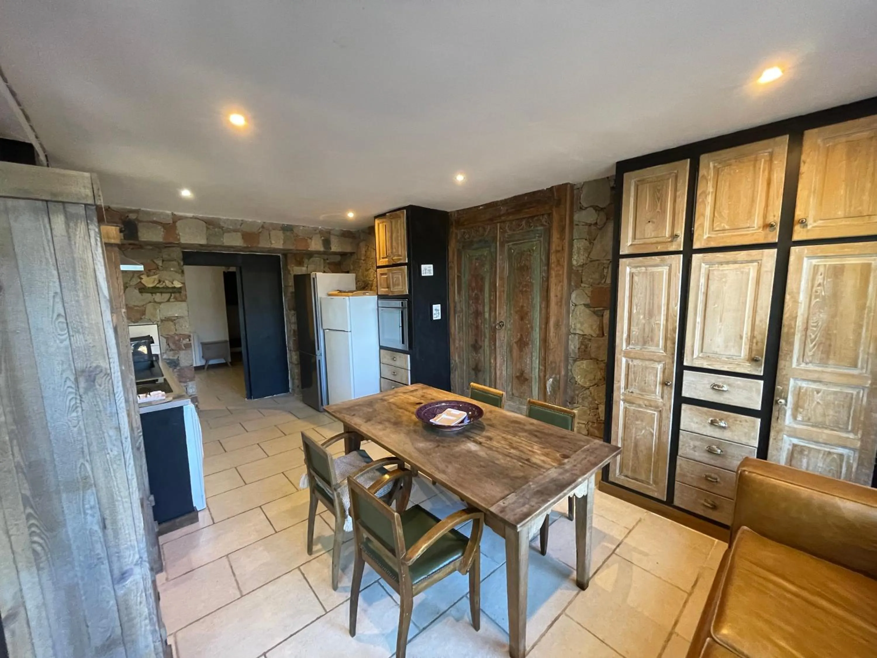 Kitchen or kitchenette, Dining Area in Maranatha Porto Vecchio