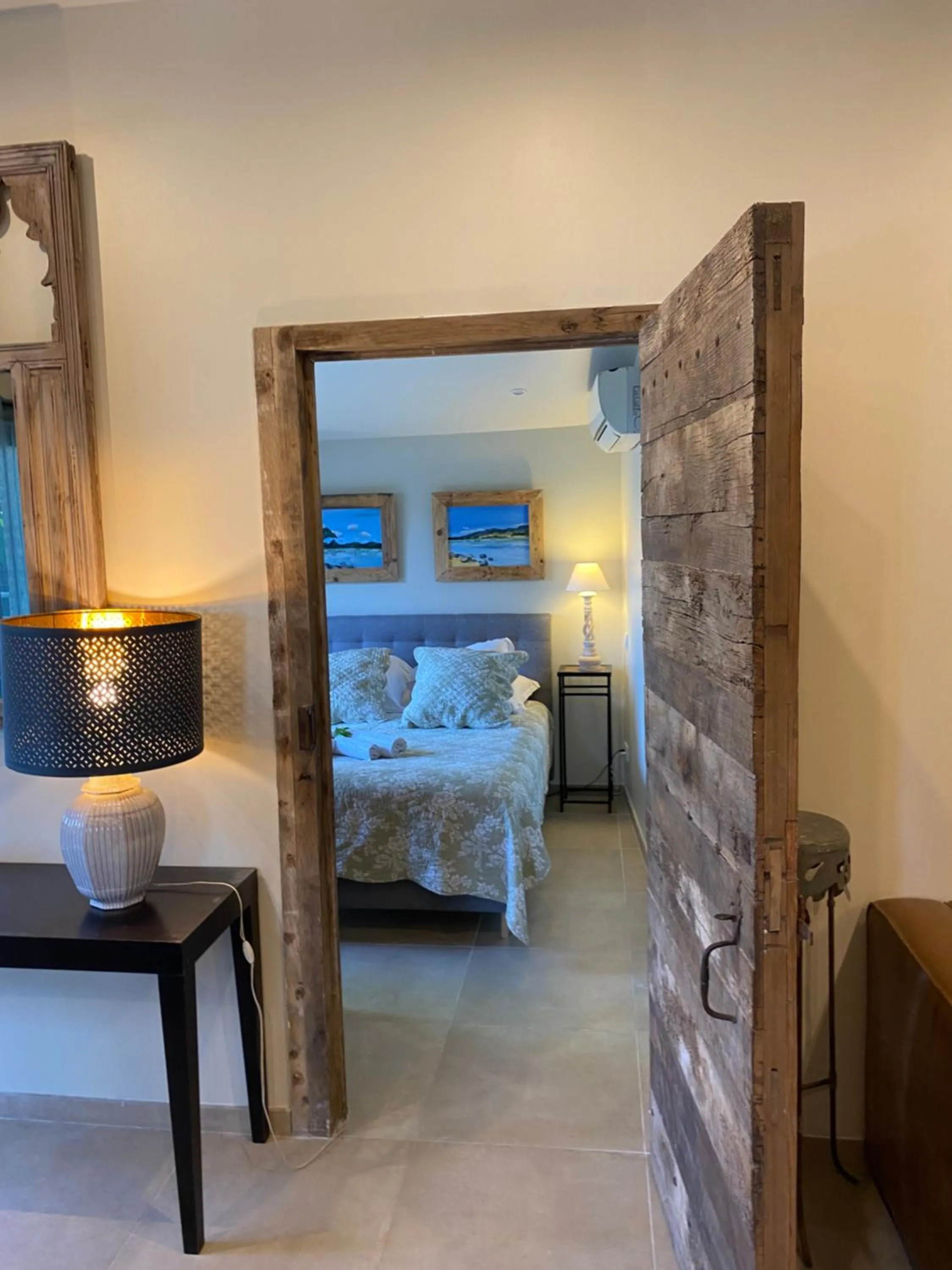 Photo of the whole room, Bed in Maranatha Porto Vecchio