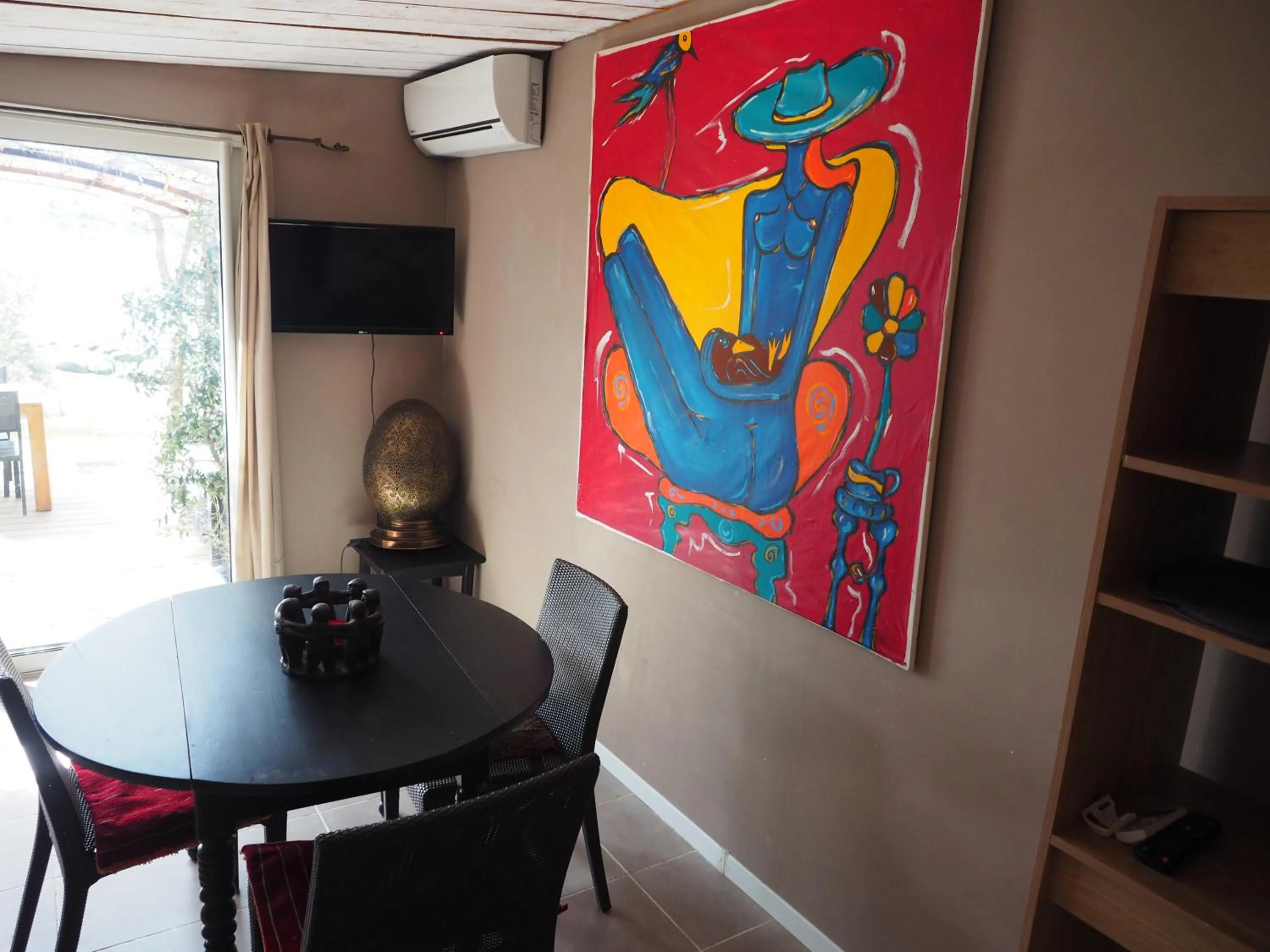 Dining Area in Maranatha Porto Vecchio