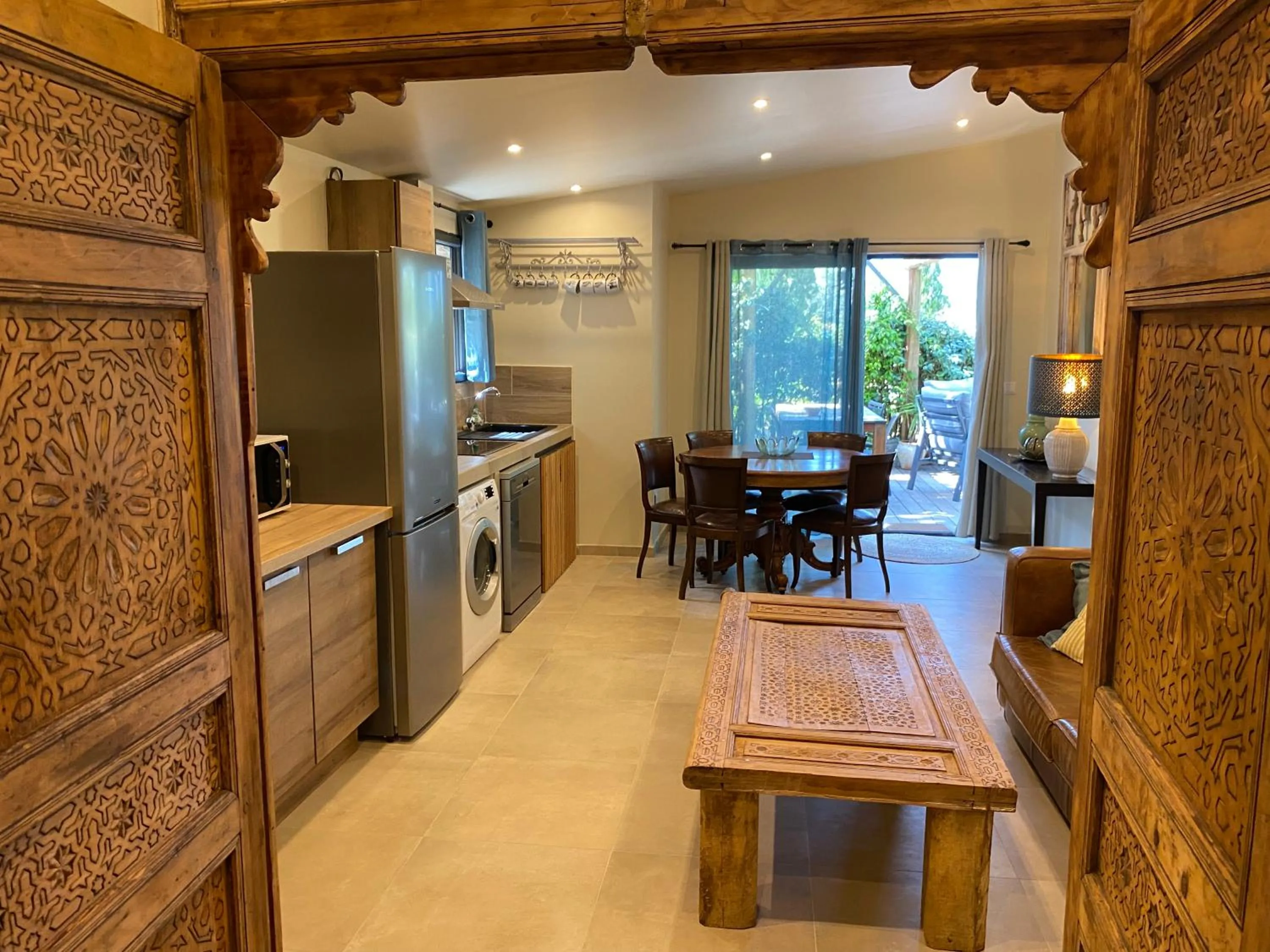 Kitchen or kitchenette, Dining Area in Maranatha Porto Vecchio