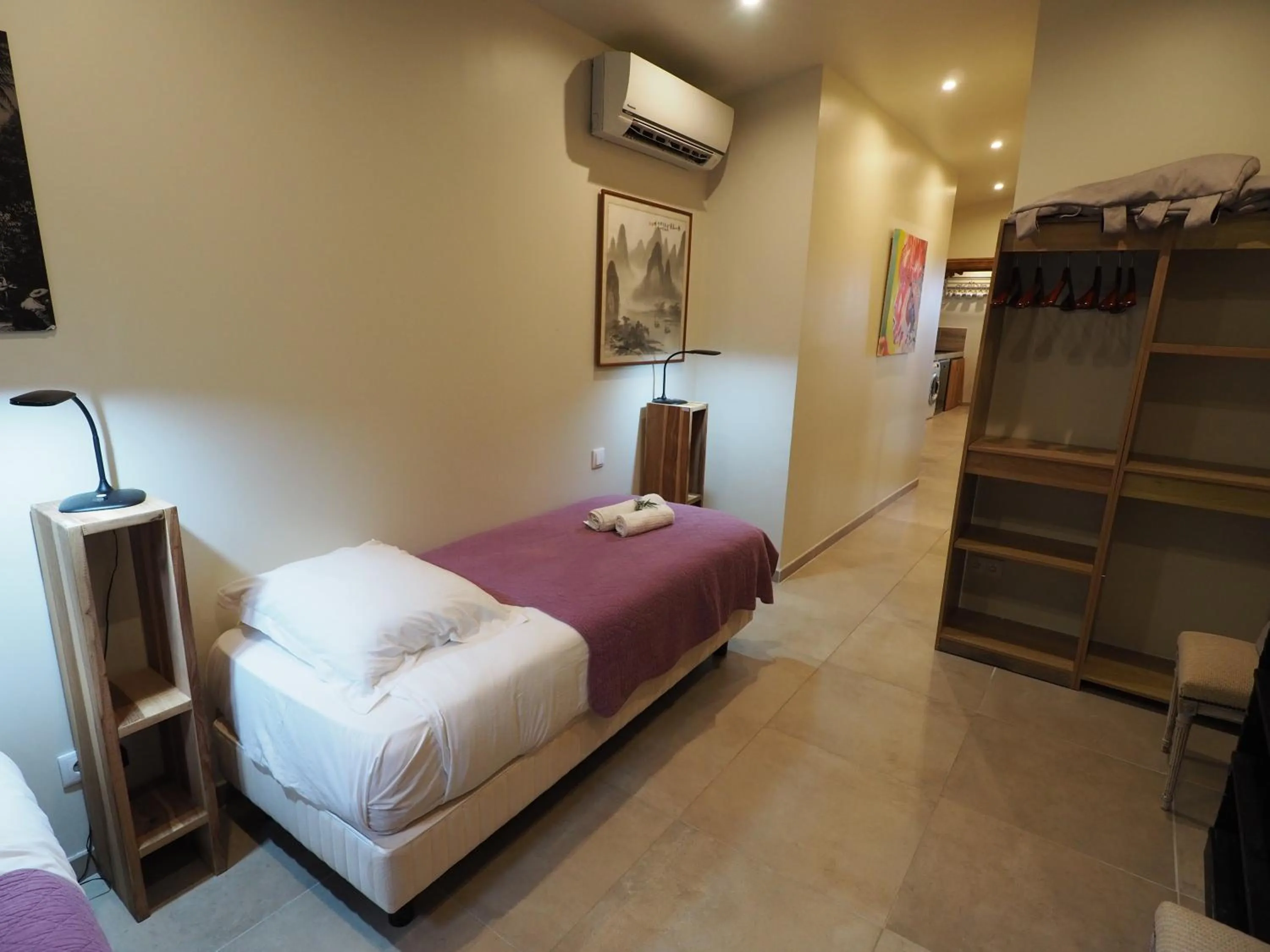 Photo of the whole room, Bed in Maranatha Porto Vecchio