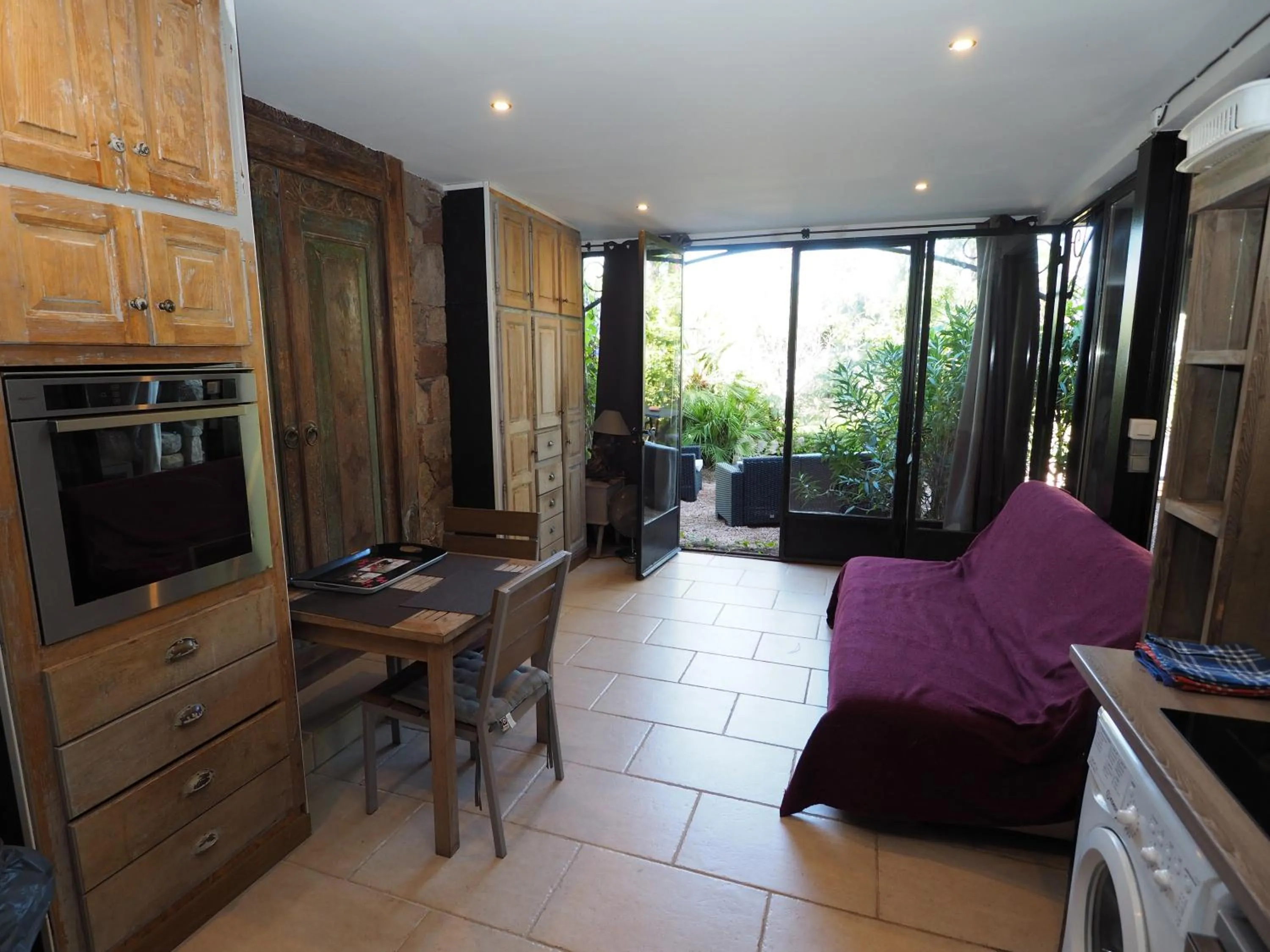 Kitchen or kitchenette, Seating Area in Maranatha Porto Vecchio
