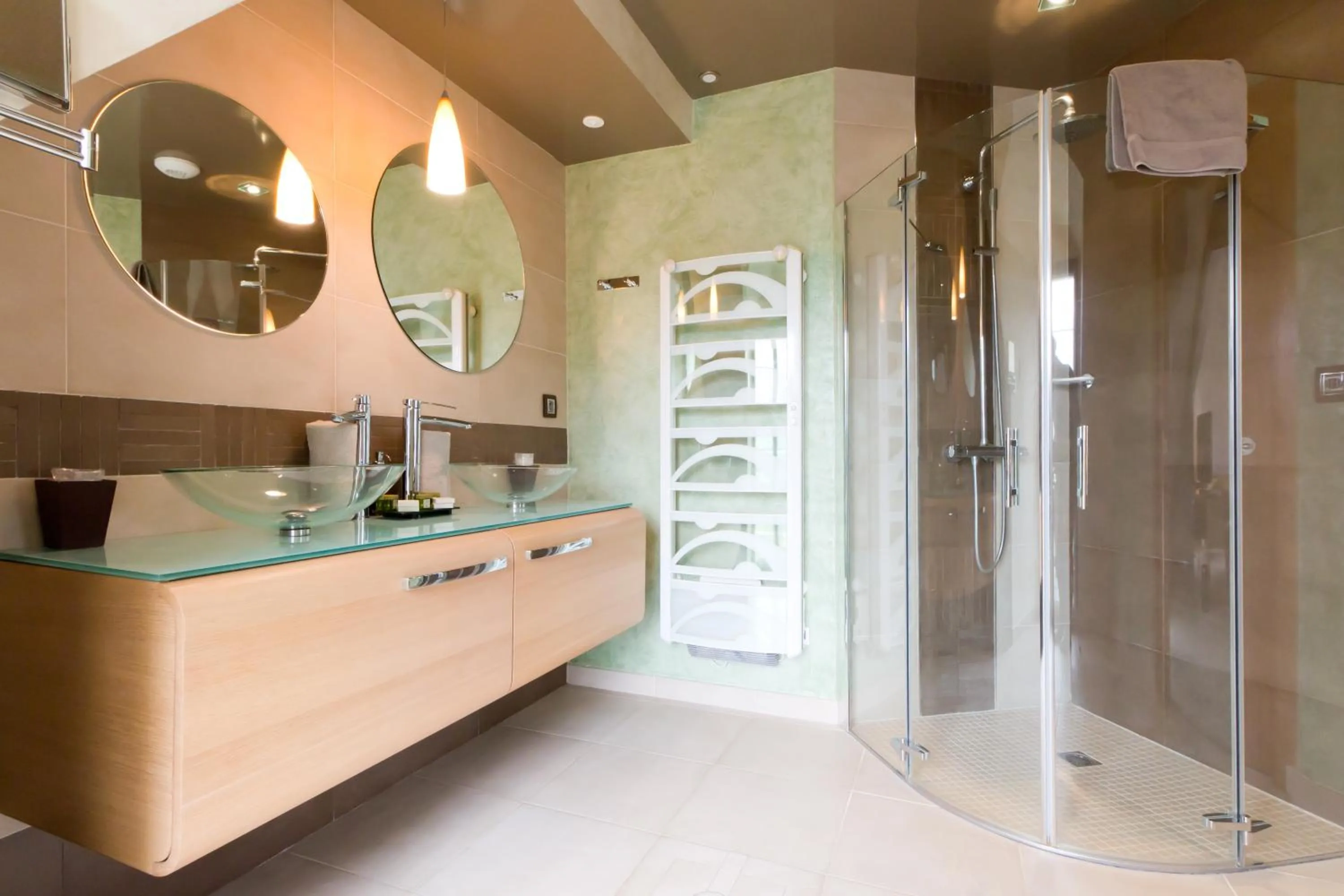 Shower in Le Domaine Des Chevaliers De Malte