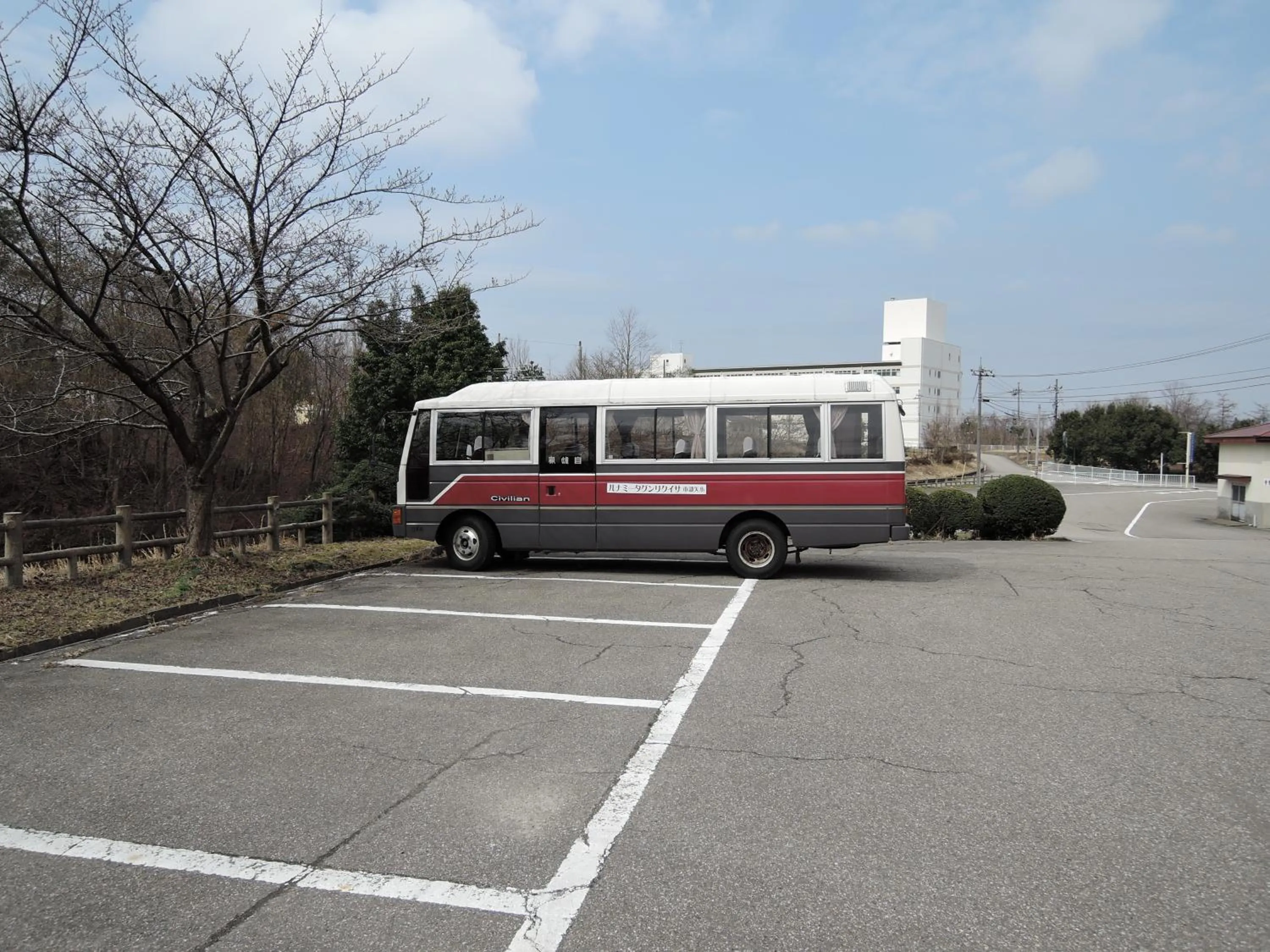 Area and facilities in Oyabe City Cycling Terminal