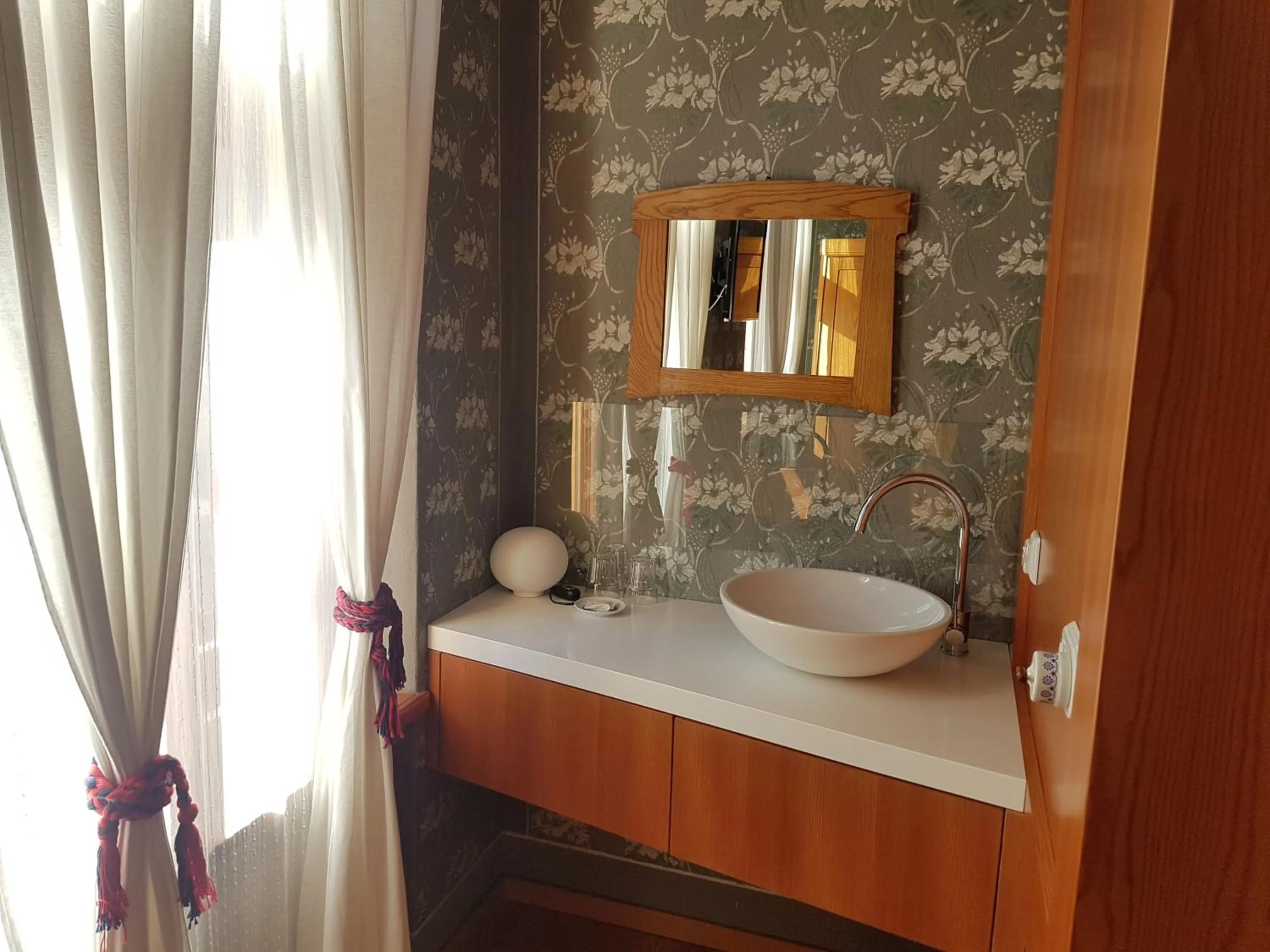 Bathroom in Pr'Gavedarjo Eco Heritage B&B